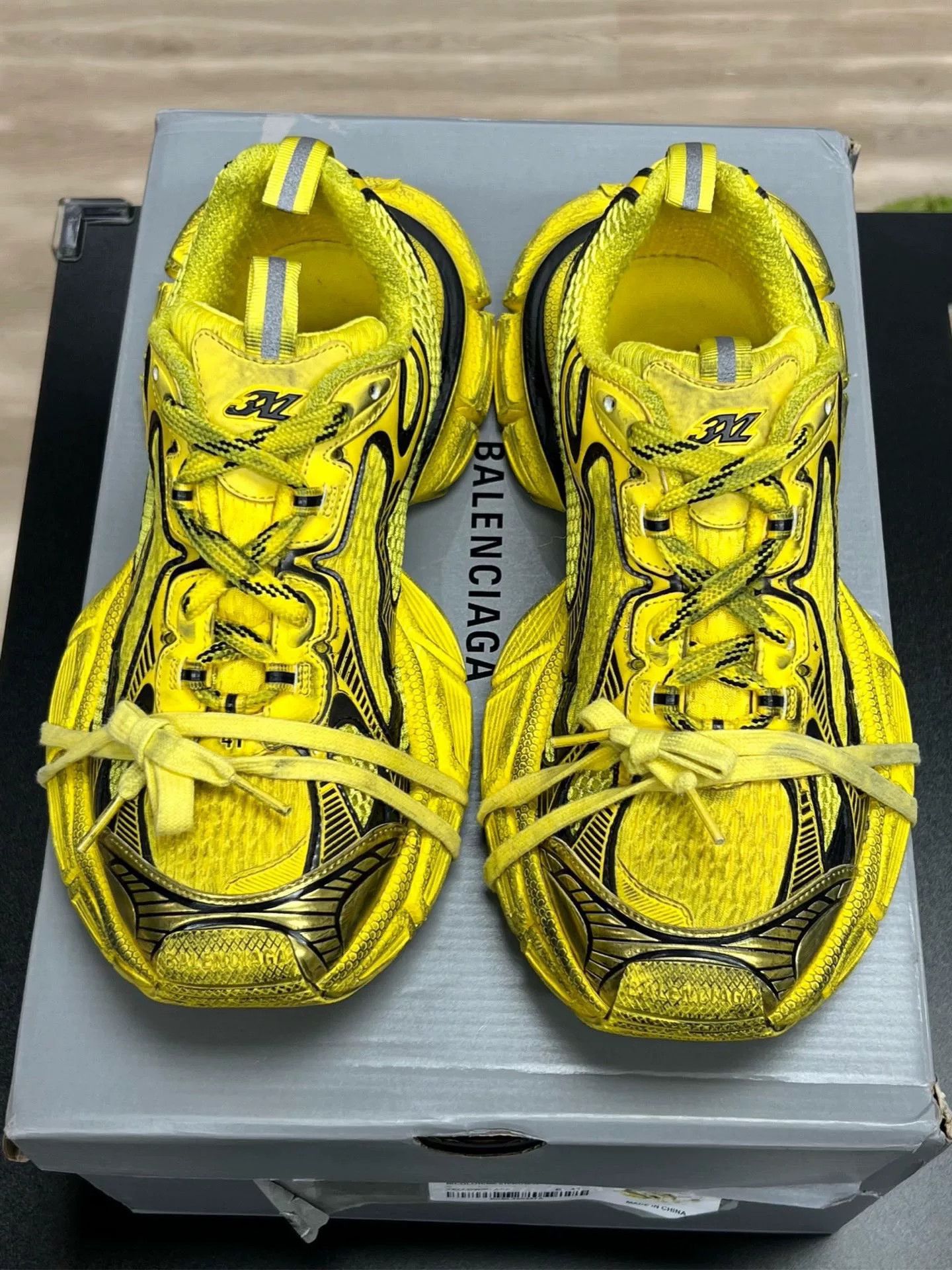 Balenciaga Balenciaga Yellow Designer Casual Size US XXL / EU 58 / 5 - 3 Thumbnail