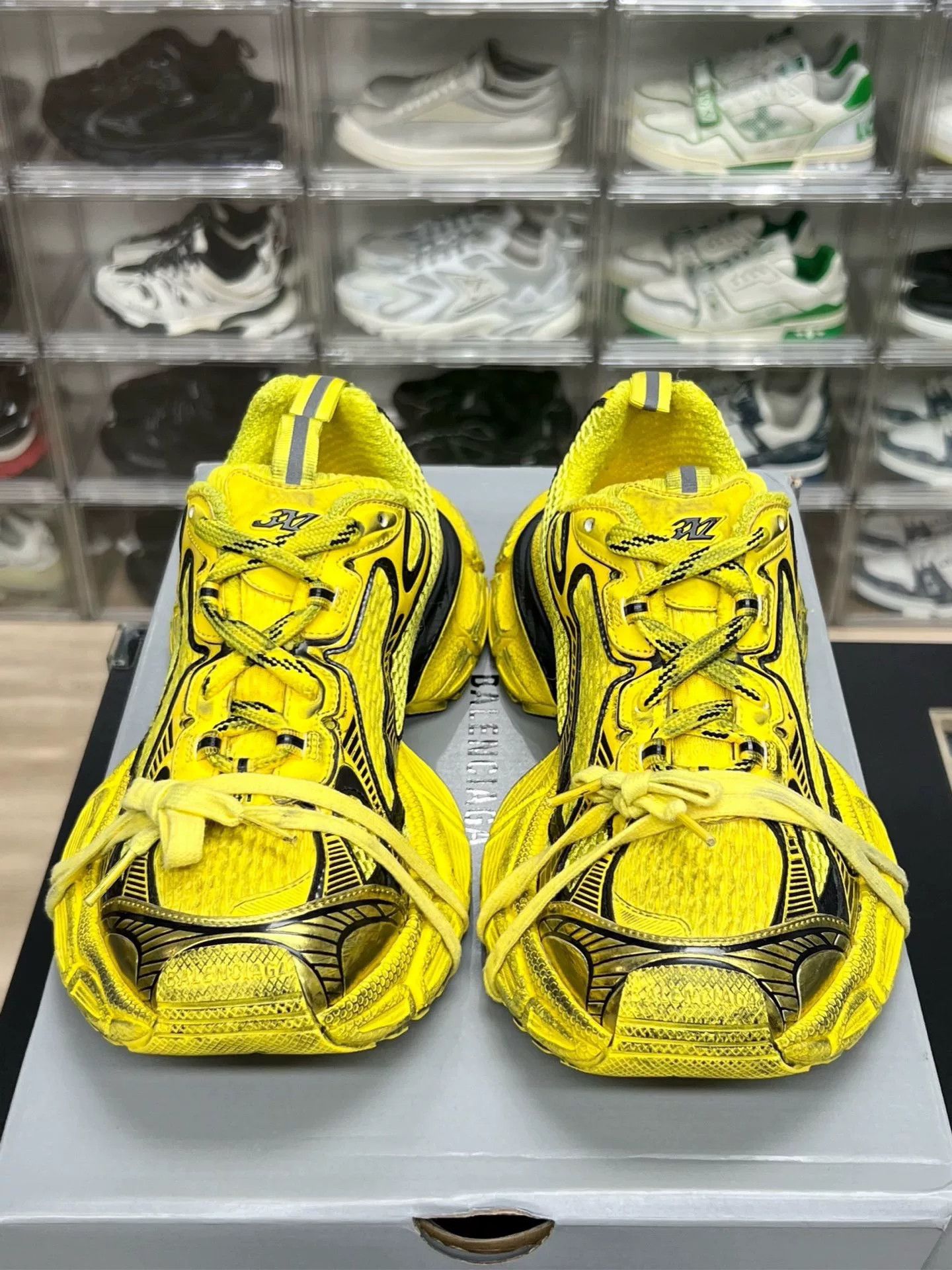 Balenciaga Balenciaga Yellow Designer Casual Size US XXL / EU 58 / 5 - 2 Thumbnail