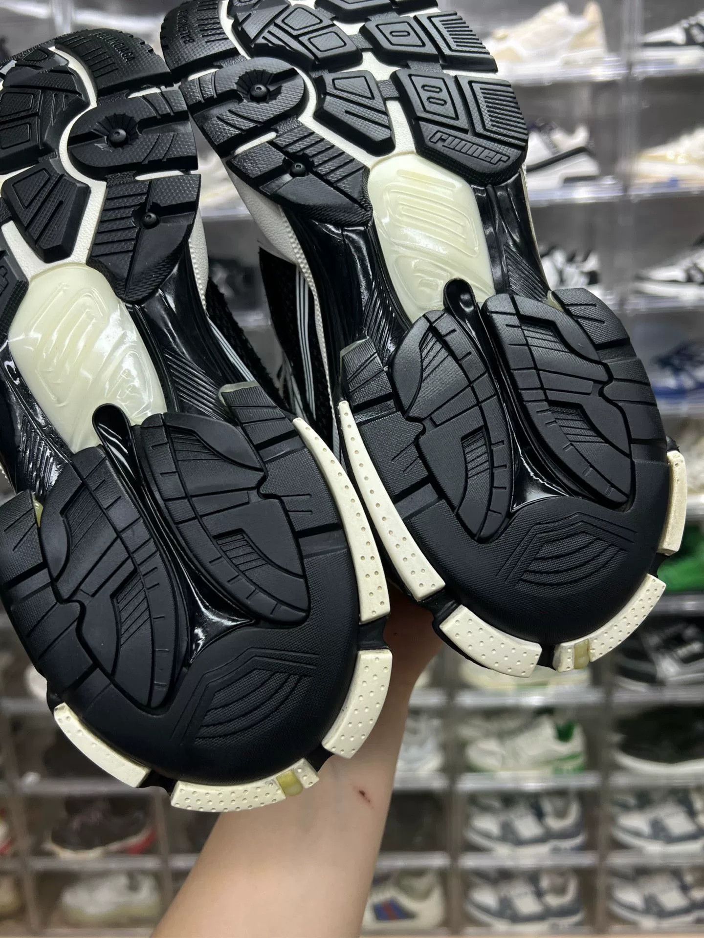 Balenciaga Balenciaga Black Designer Casual Size US S / EU 44-46 / 1 - 9 Thumbnail