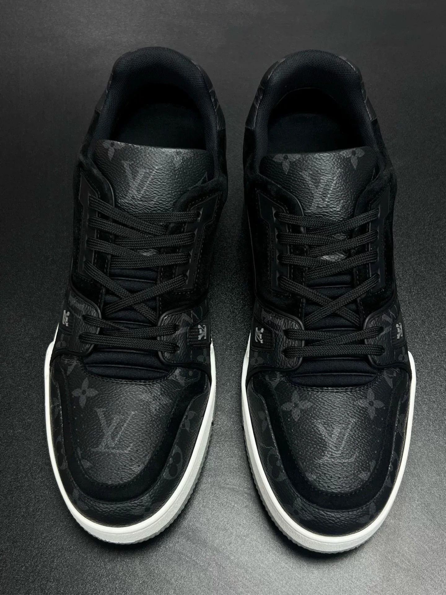 Louis Vuitton Louis Vuitton Black Designer Casual Size US S / EU 44-46 / 1 - 3 Thumbnail