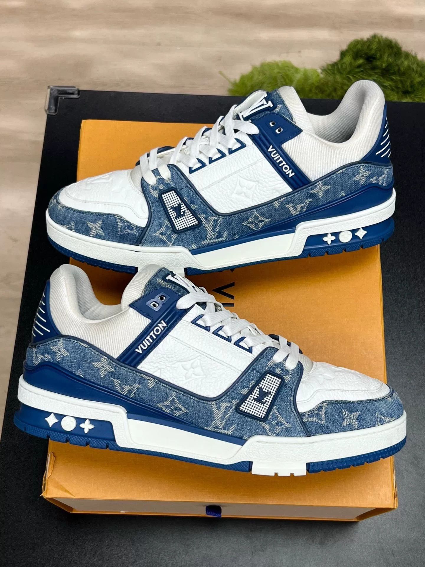 Louis Vuitton Louis Vuitton Blue Denim Designer 43EU10US Size US 10 / EU 43 - 5 Thumbnail