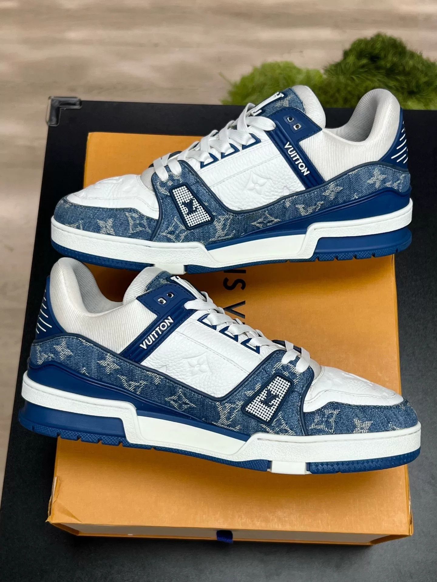 Louis Vuitton Louis Vuitton Blue Denim Designer 43EU10US Size US 10 / EU 43 - 6 Thumbnail