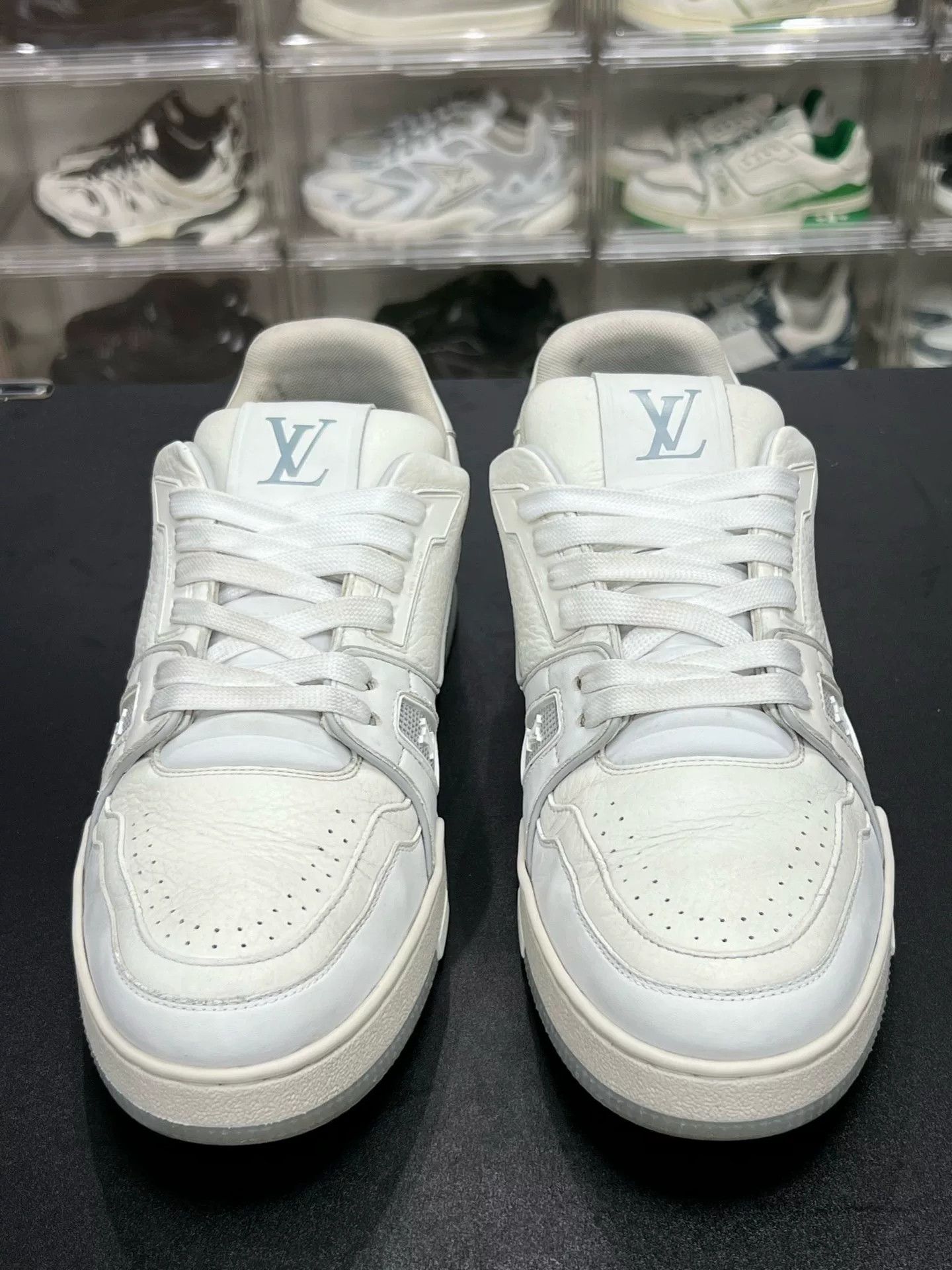 Louis Vuitton Louis Vuitton White Designer Casual Size US 9 / EU 42 - 2 Thumbnail