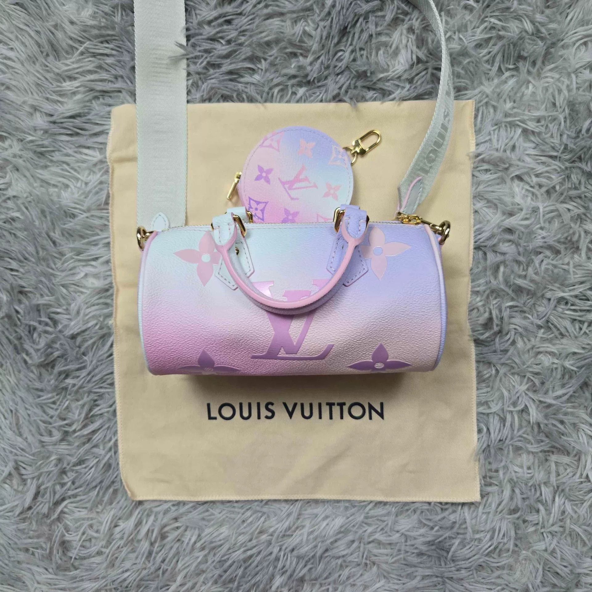 Louis Vuitton Louis Vuitton Multi Designer Casual Size US M / EU 48-50 / 2 - 4 Thumbnail
