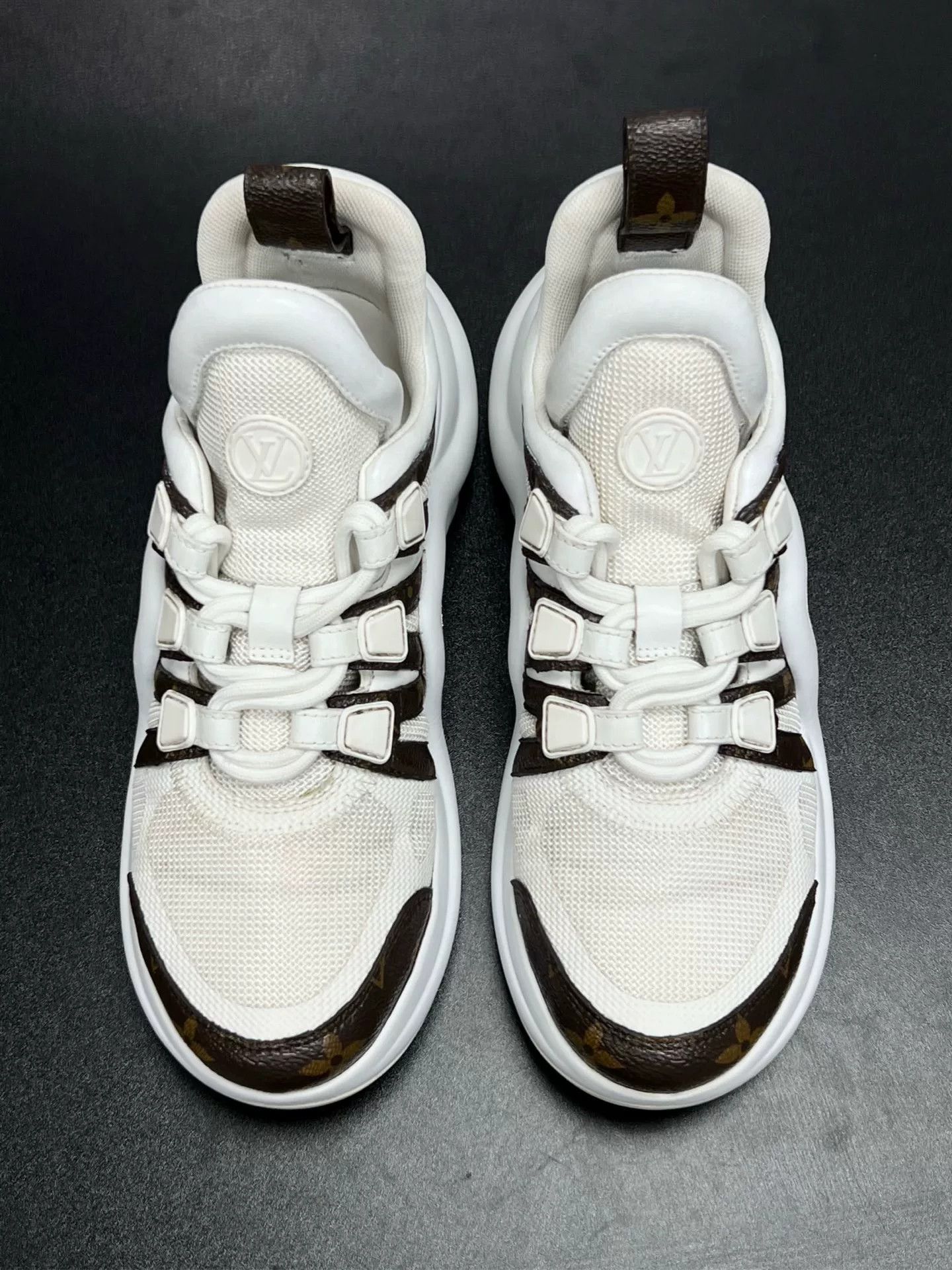 Louis Vuitton Louis Vuitton White Designer Casual Size US S / EU 44-46 / 1 - 3 Thumbnail