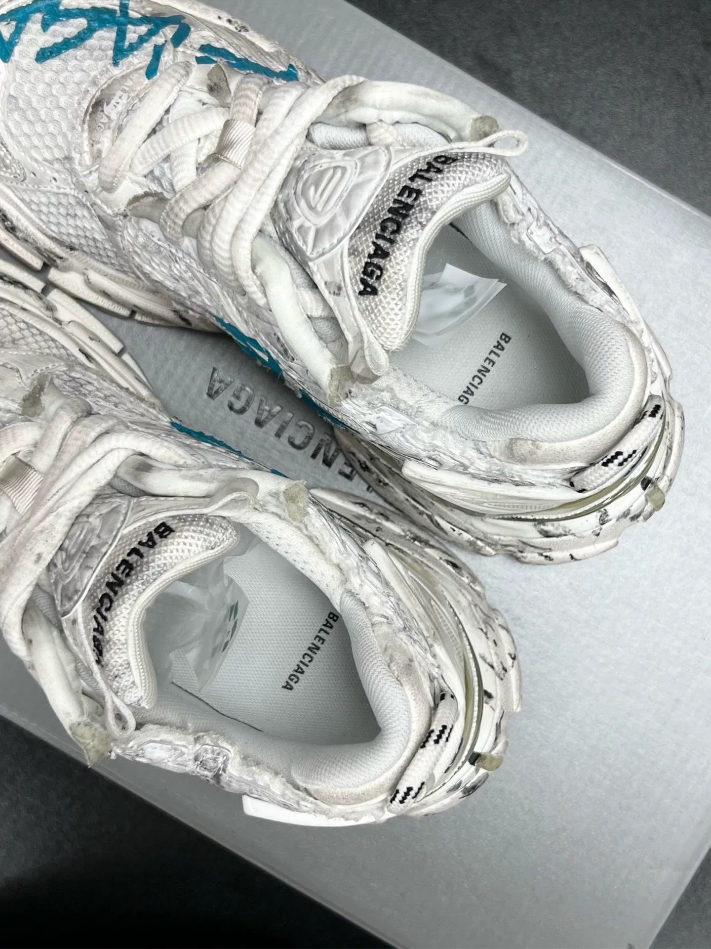 Balenciaga Balenciaga Item Designer Casual Size US S / EU 44-46 / 1 - 4 Thumbnail