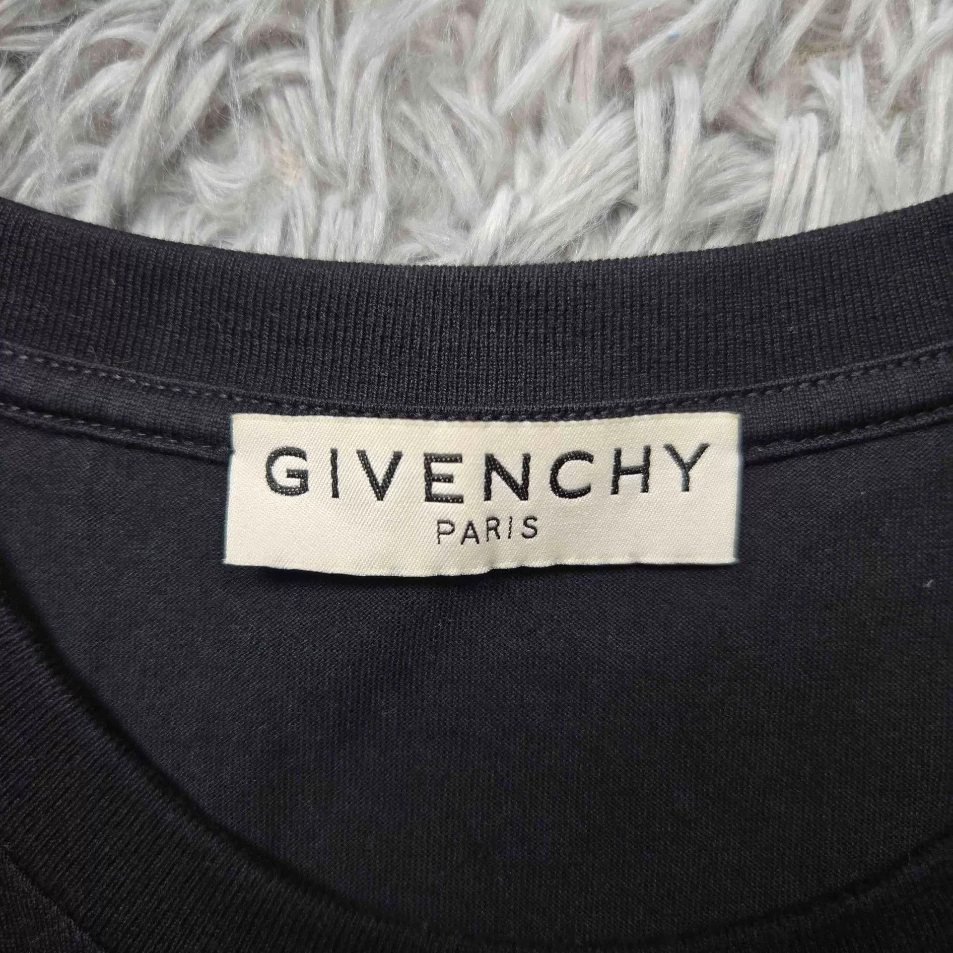 Givenchy Givenchy Red T-Shirt Casual Short Sleeve Size US L / EU 52-54 / 3 - 4 Thumbnail