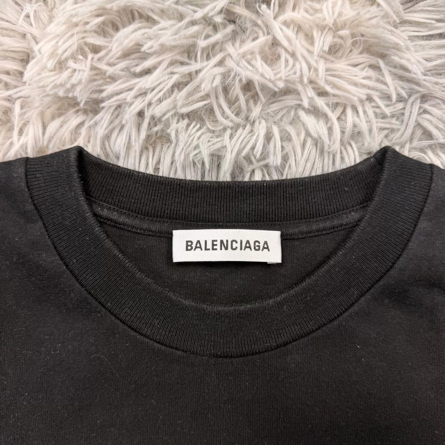 Balenciaga Balenciaga T-Shirt Casual Short Sleeve Size US S / EU 44-46 / 1 - 2 Thumbnail