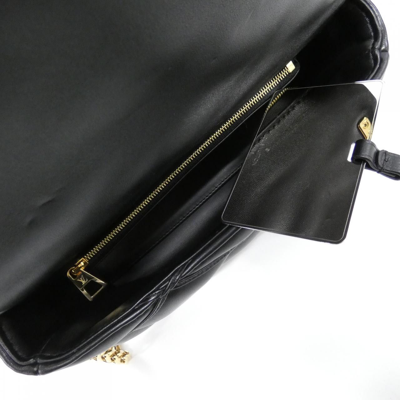 Louis Vuitton Louis Vuitton Louis Vuitton GO-14 Lambskin Shoulder Bag Leather Shoulder Bag M22891 DUTY FREE for USA Size ONE SIZE - 7 Thumbnail