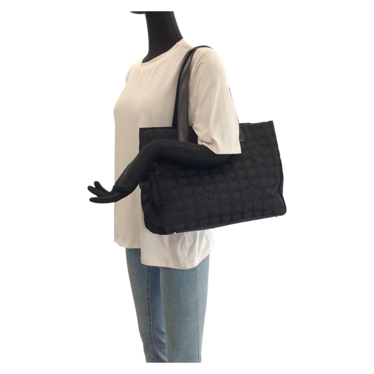 Chanel Chanel CHANEL New Travel Line Nylon 2way Tote Bag Textile Tote Bag DUTY FREE for USA Size ONE SIZE - 7 Thumbnail