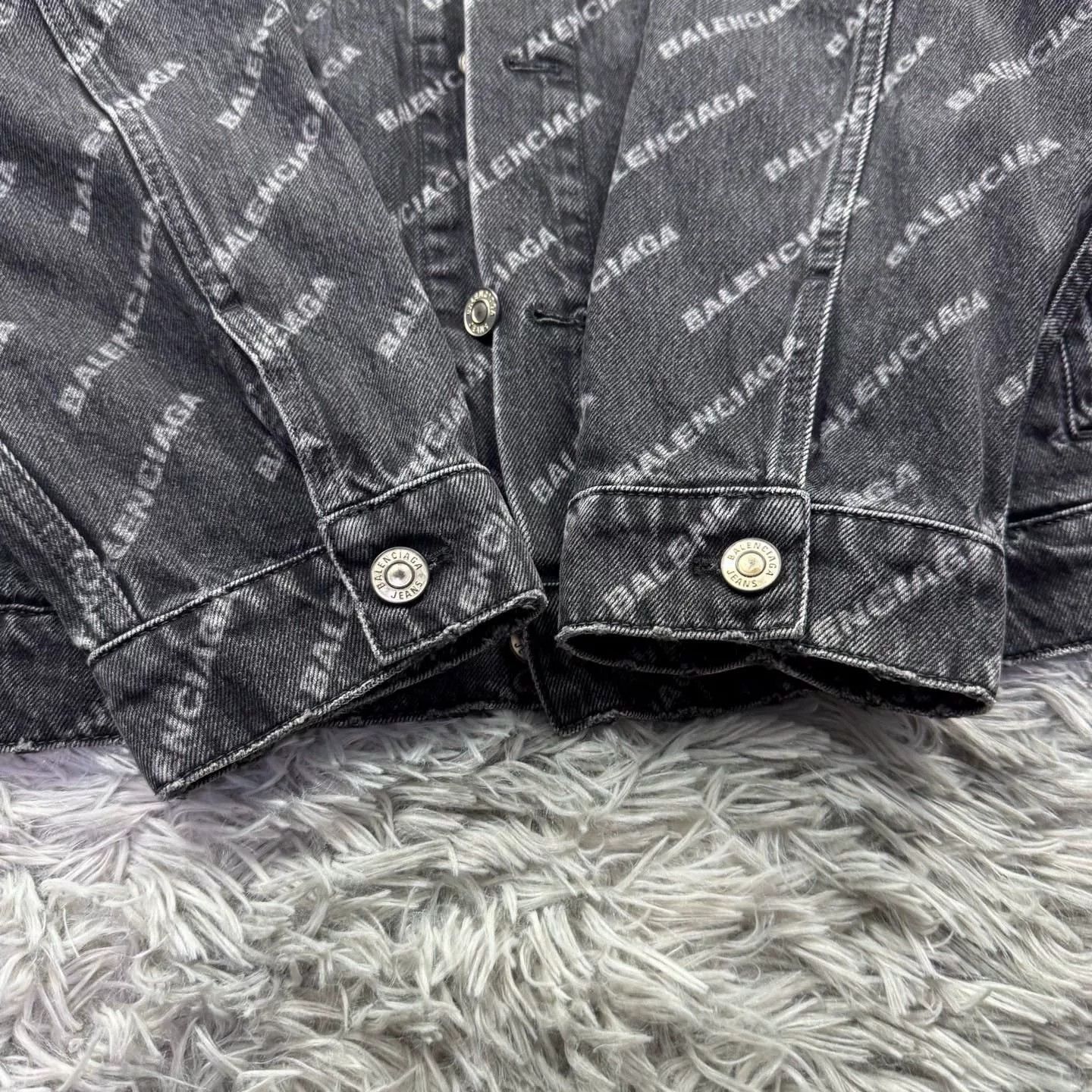 Balenciaga Balenciaga Denim Jacket Outerwear Size US S / EU 44-46 / 1 - 3 Thumbnail
