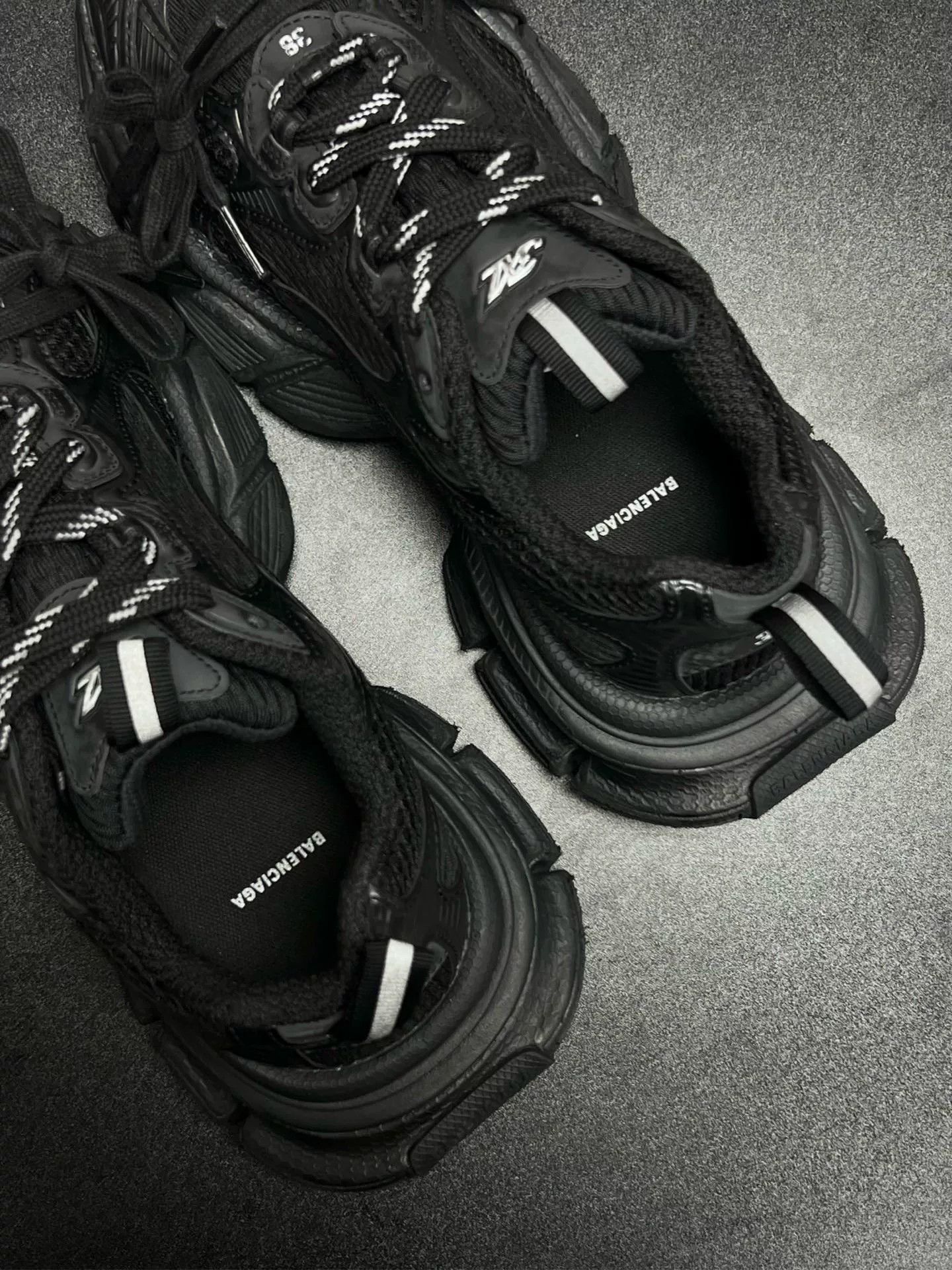 Balenciaga Balenciaga Black Designer Casual Size US XXL / EU 58 / 5 - 4 Thumbnail