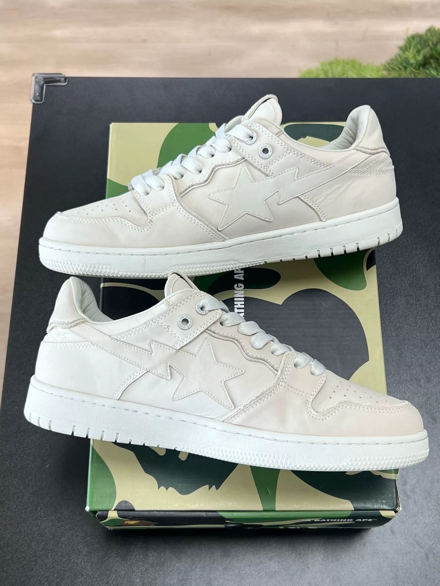 Bape Bape White Shoes Low Top High Top Size US 11 / EU 44 - 6 Thumbnail
