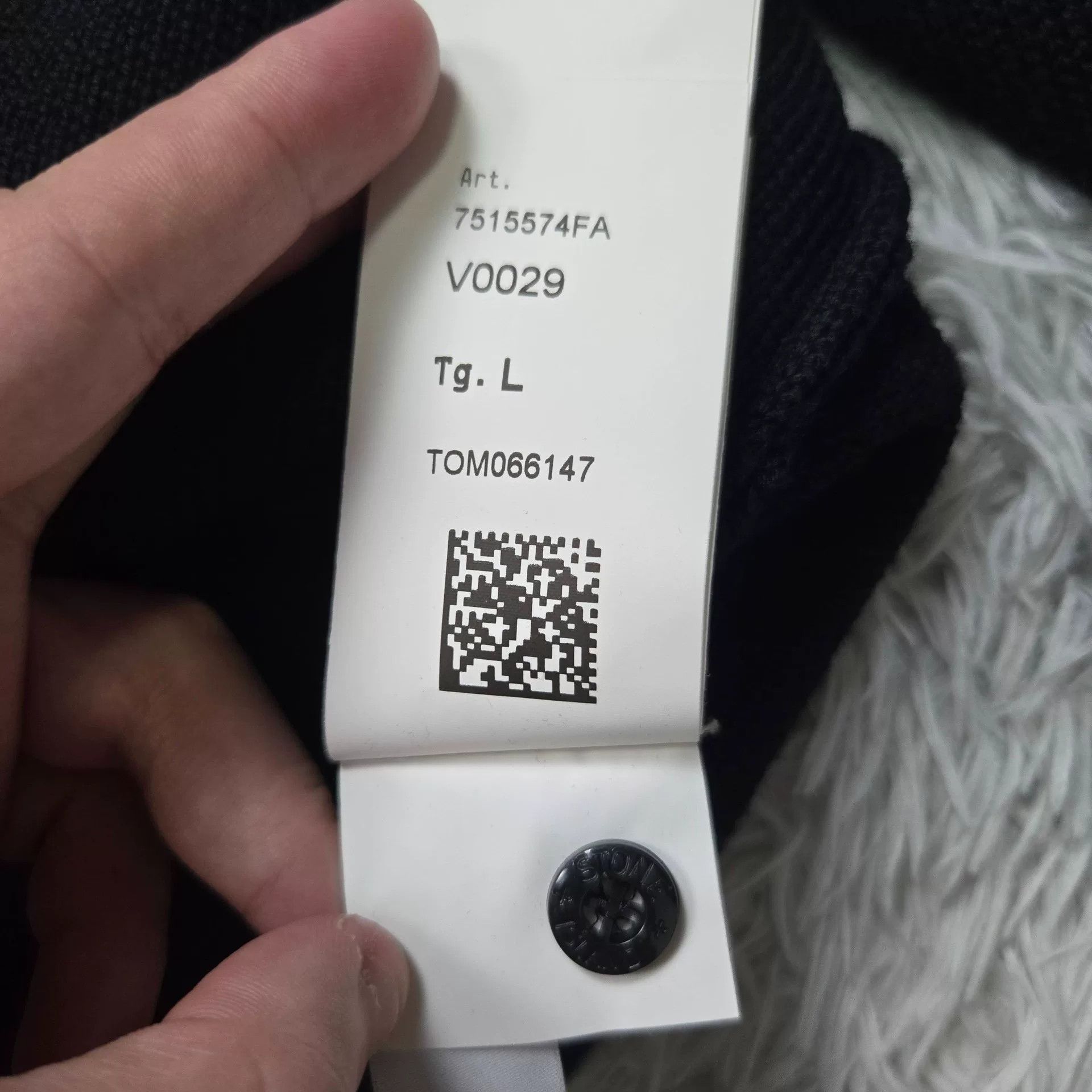 Stone Island Stone Island Black Sweater Designer Size US L / EU 52-54 / 3 - 6 Thumbnail