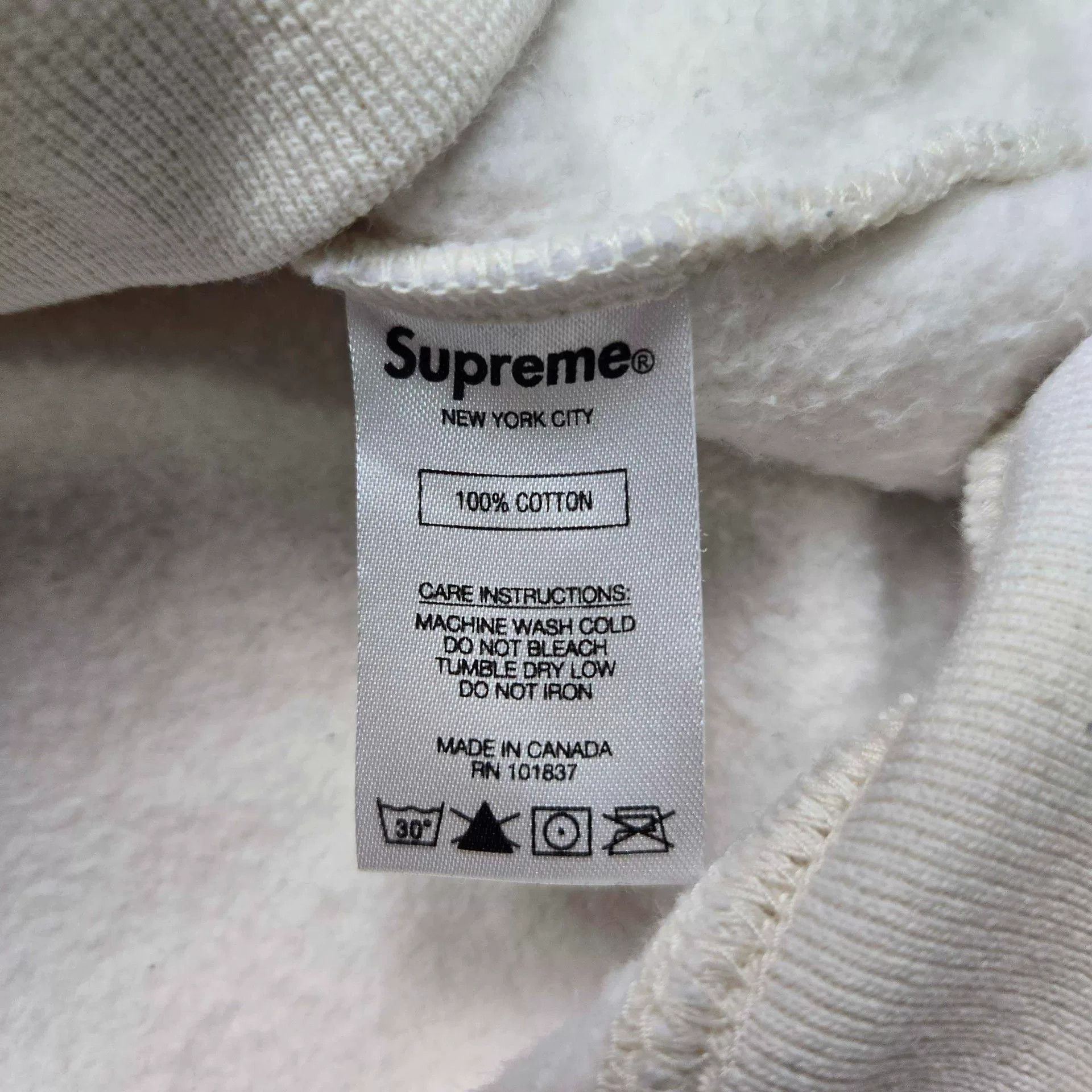 Supreme Supreme Item Designer Casual Streetwear Size US L / EU 52-54 / 3 - 5 Thumbnail