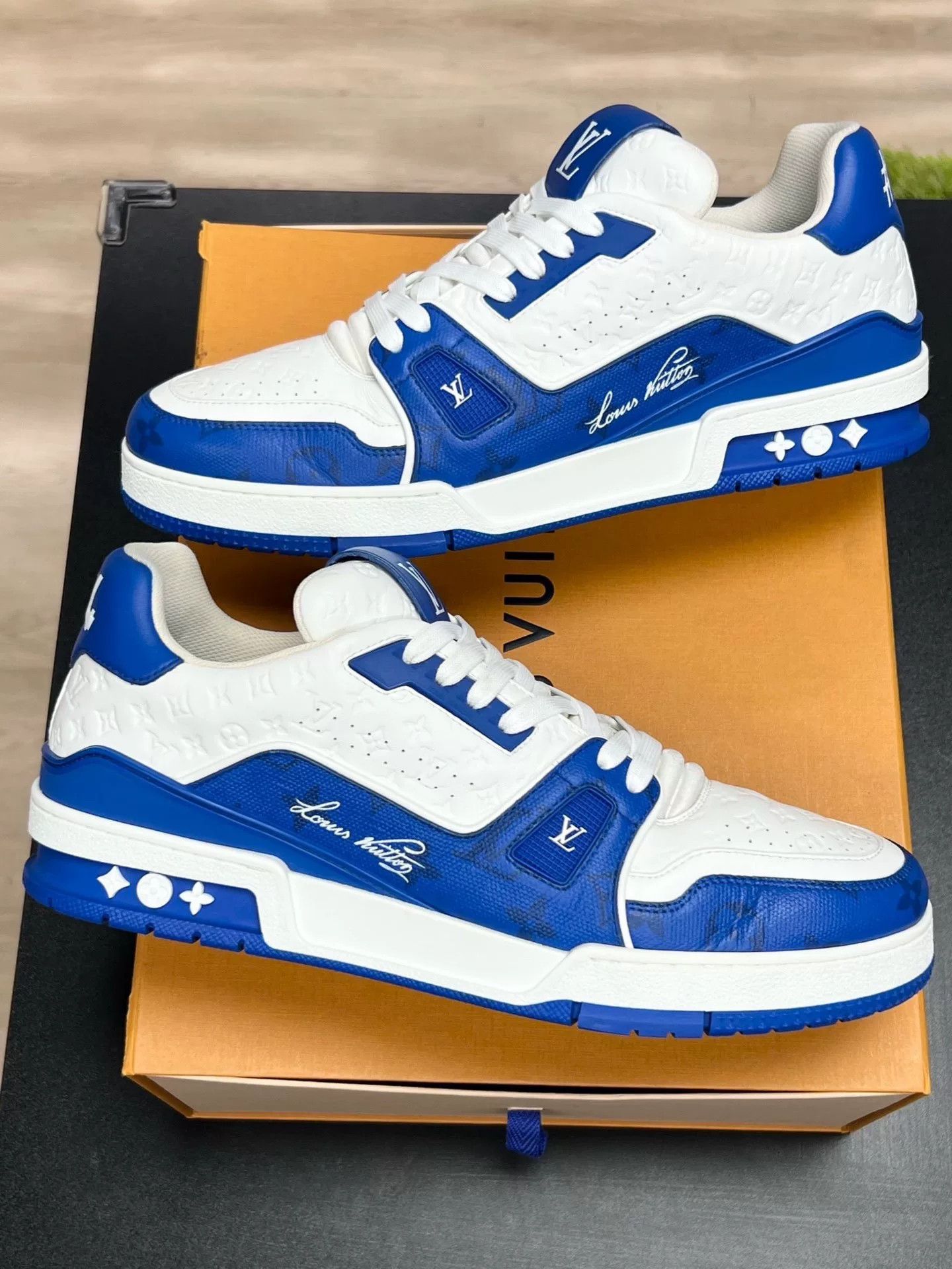 Louis Vuitton Louis Vuitton Blue Designer Casual Size US S / EU 44-46 / 1 - 4 Thumbnail