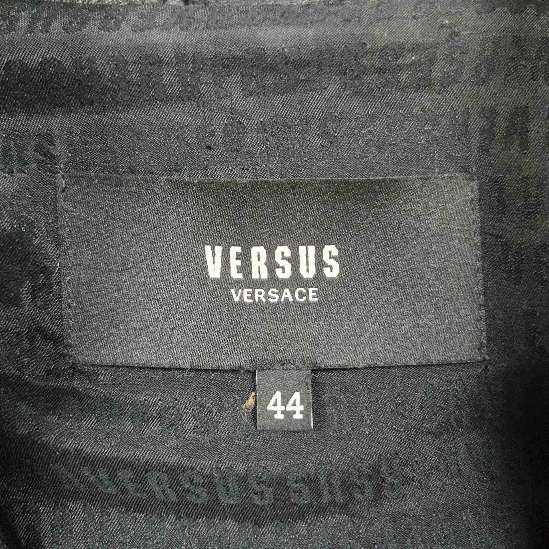Versace Versace Item Designer Casual Streetwear Size US S / EU 44-46 / 1 - 5 Thumbnail