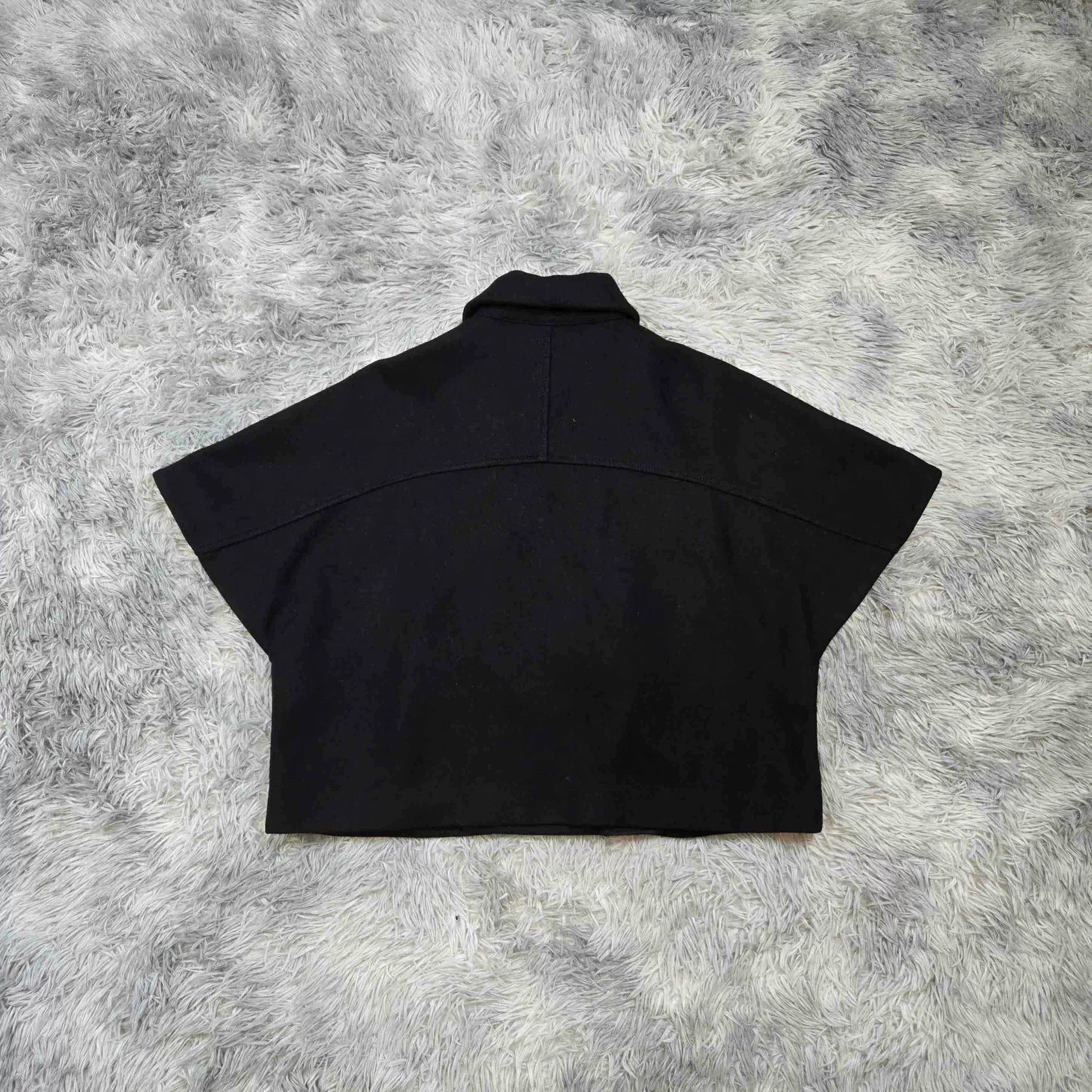 Valentino Valentino Red Jacket Outerwear Size US S / EU 44-46 / 1 - 2 Thumbnail