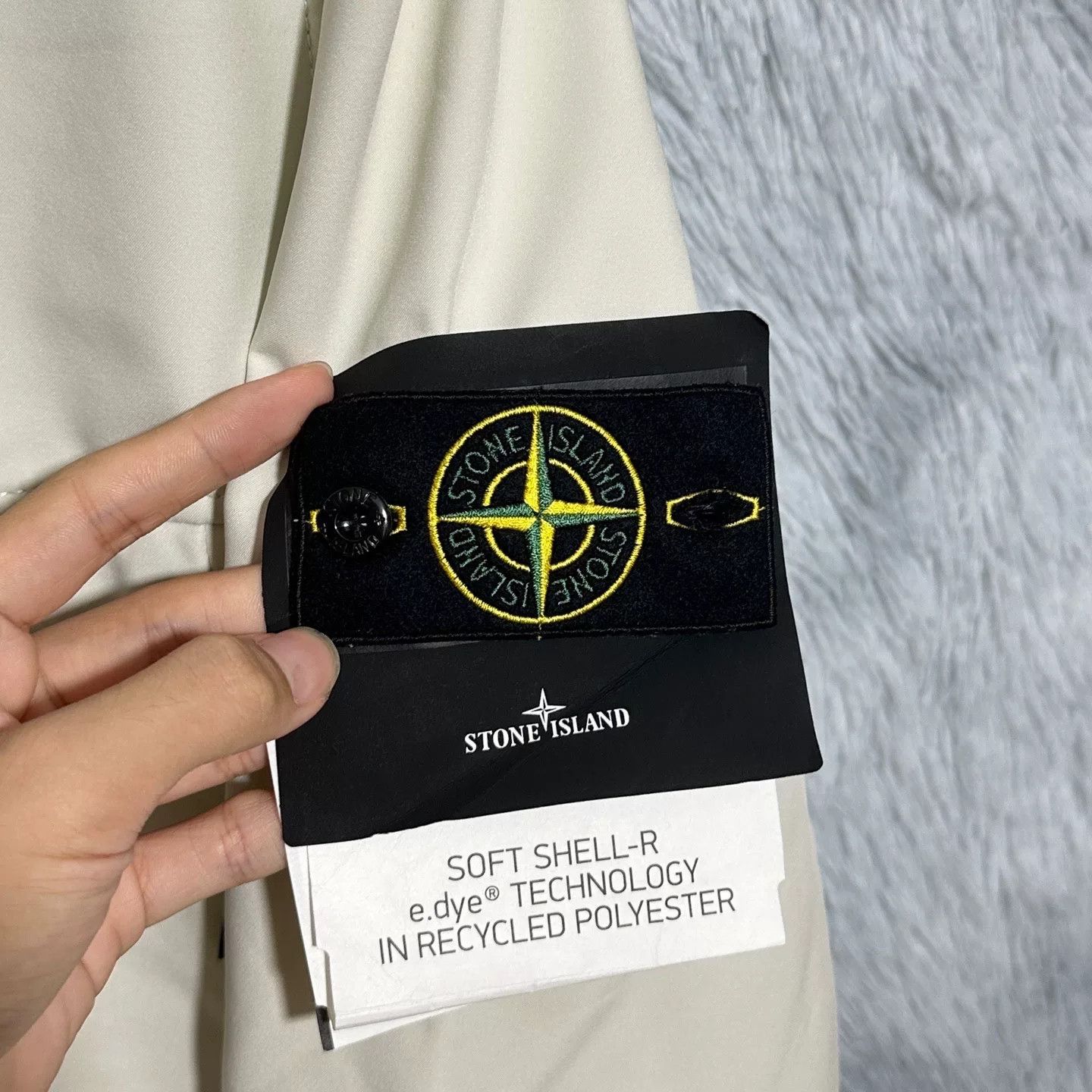 Stone Island Stone Island White Jacket Outerwear Size US L / EU 52-54 / 3 - 3 Thumbnail