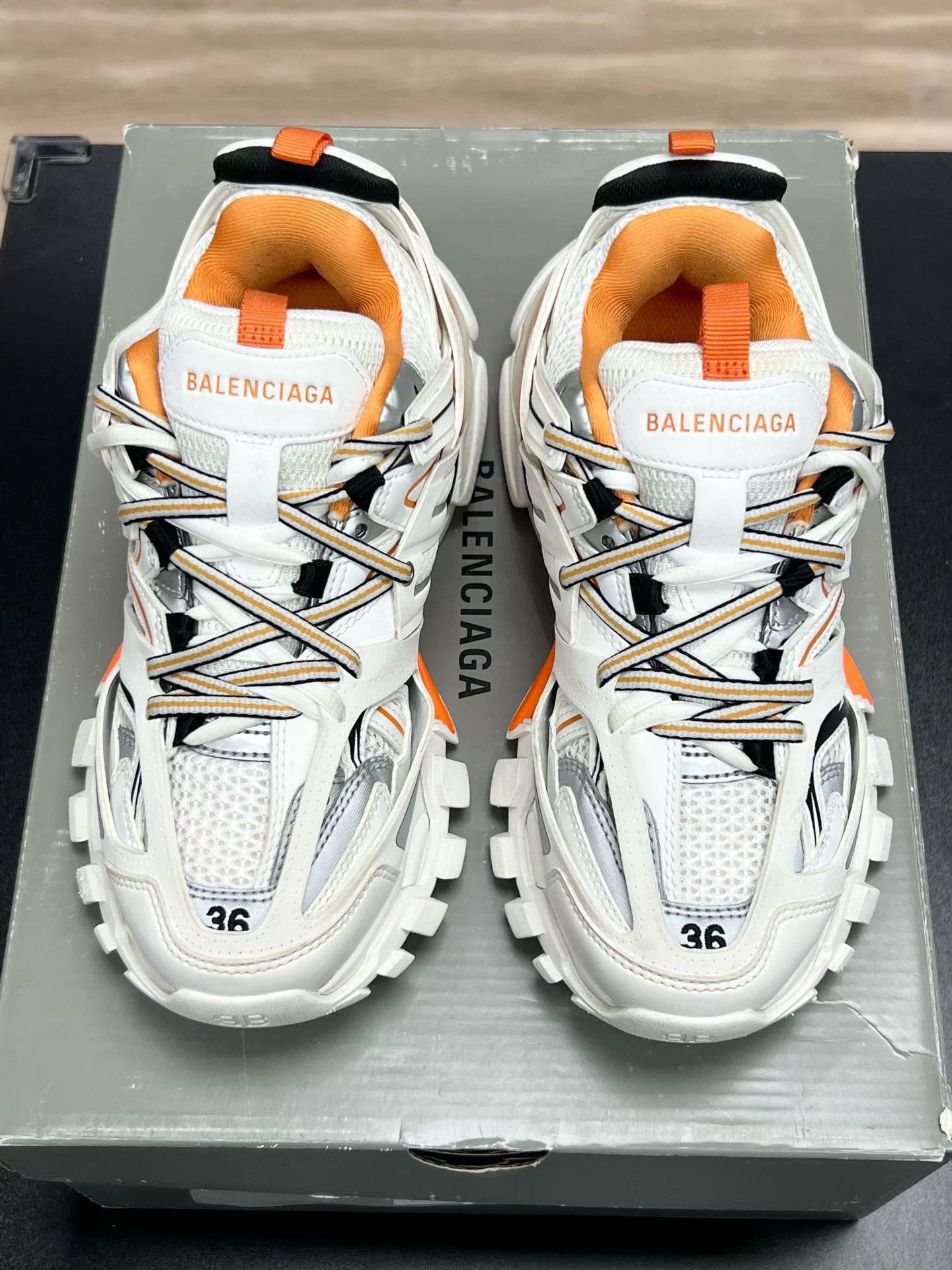 Balenciaga Balenciaga White Designer Casual Size US S / EU 44-46 / 1 - 3 Thumbnail