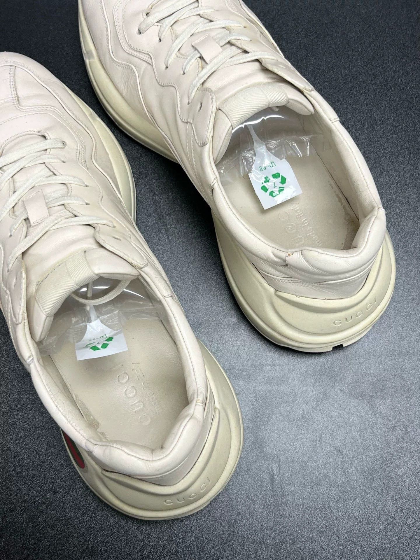 Gucci Gucci White Designer Casual Streetwear Size US S / EU 44-46 / 1 - 4 Thumbnail