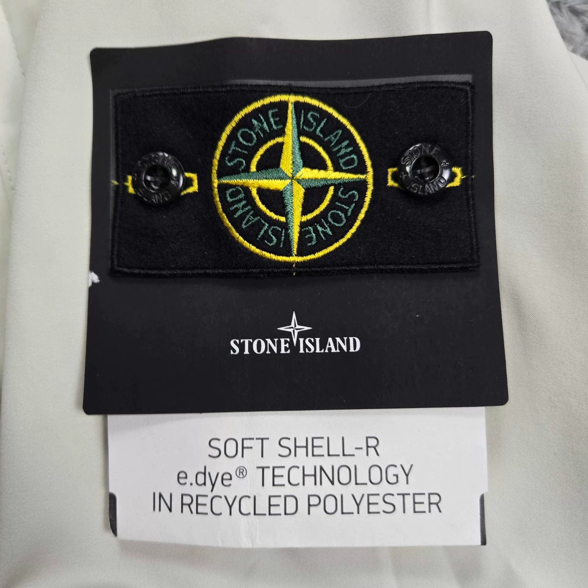 Stone Island Stone Island White Jacket Outerwear Size US L / EU 52-54 / 3 - 5 Thumbnail