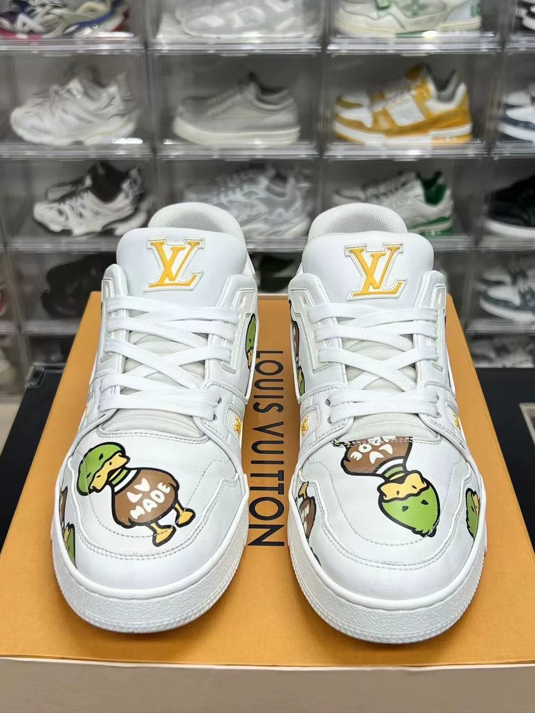 Louis Vuitton Louis Vuitton White Designer Casual Size US S / EU 44-46 / 1 - 2 Thumbnail