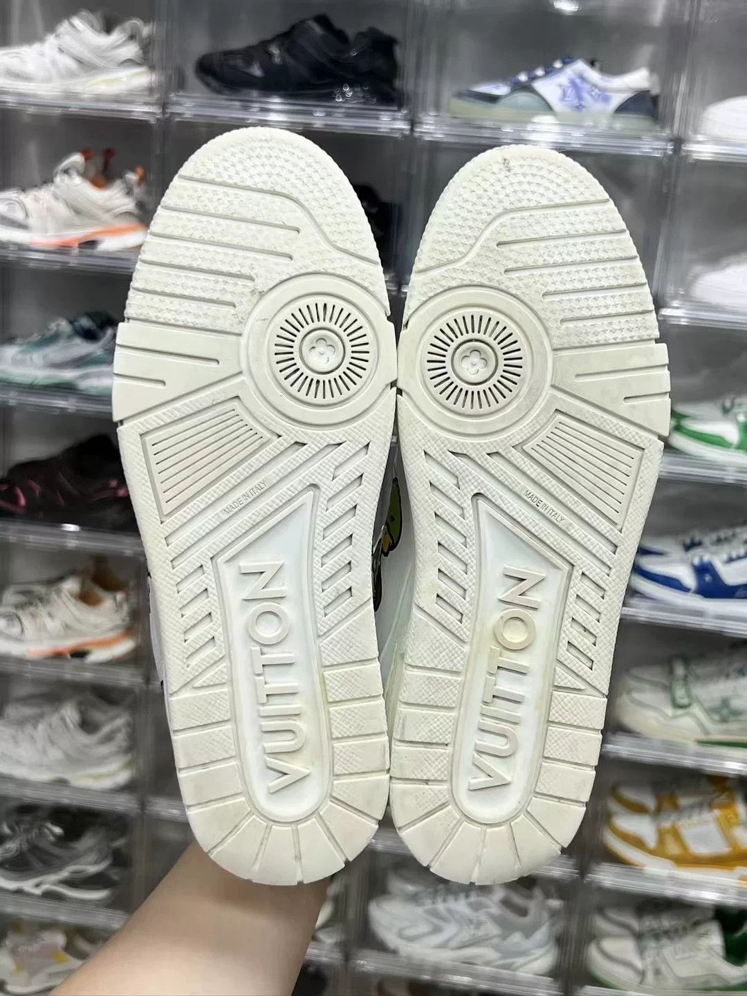 Louis Vuitton Louis Vuitton White Designer Casual Size US S / EU 44-46 / 1 - 8 Thumbnail