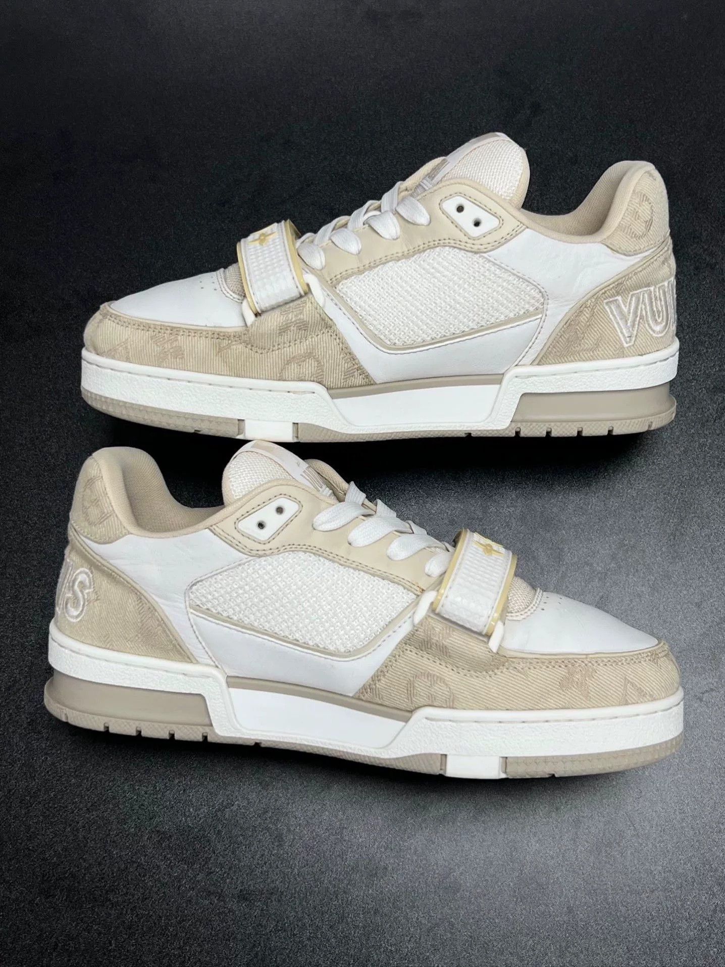 Louis Vuitton Louis Vuitton Beige Velcro Designer Size US S / EU 44-46 / 1 - 6 Thumbnail
