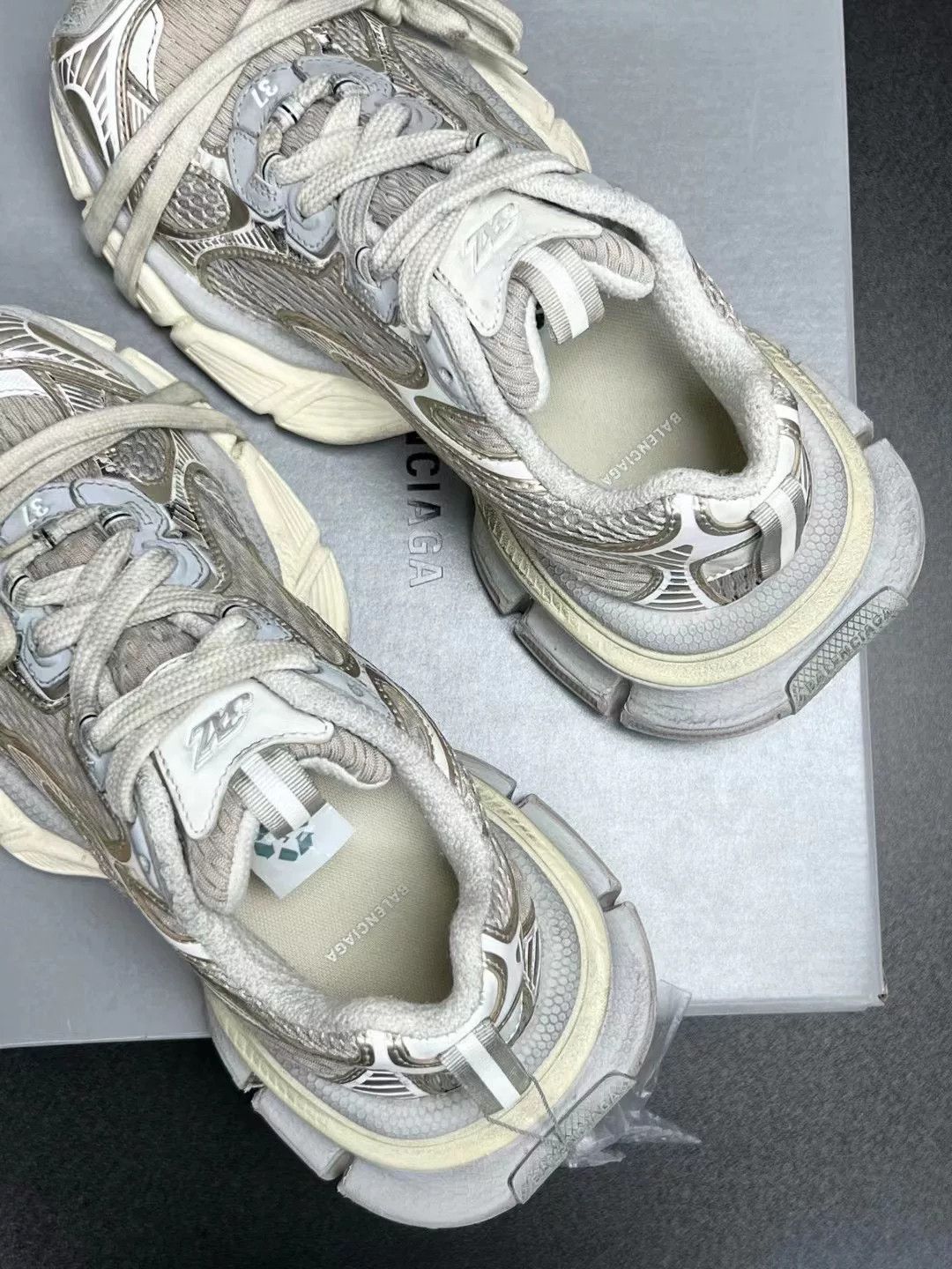 Balenciaga Balenciaga White Designer Casual Size US XXL / EU 58 / 5 - 4 Thumbnail
