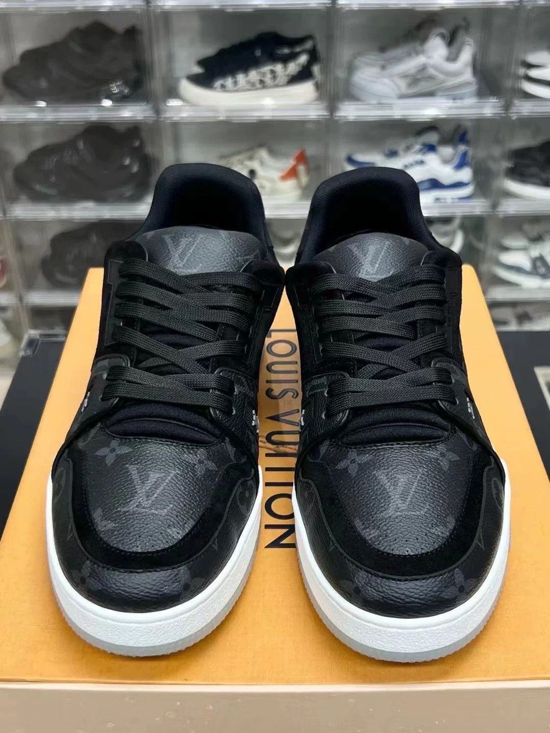 Louis Vuitton Louis Vuitton Black Designer Casual Size US S / EU 44-46 / 1 - 2 Thumbnail