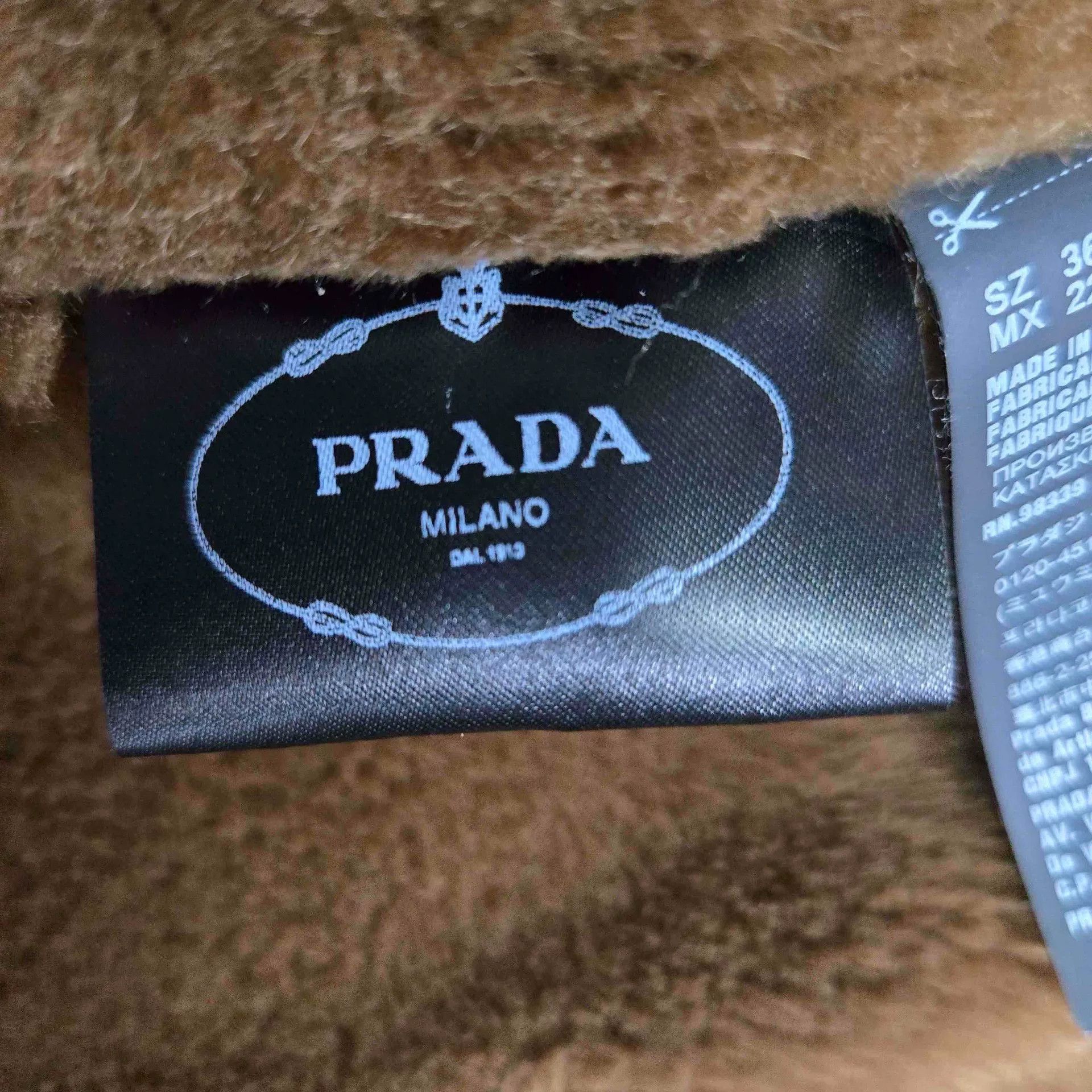 Prada Prada Beige Trench Coat Outerwear Size US S / EU 44-46 / 1 - 6 Thumbnail