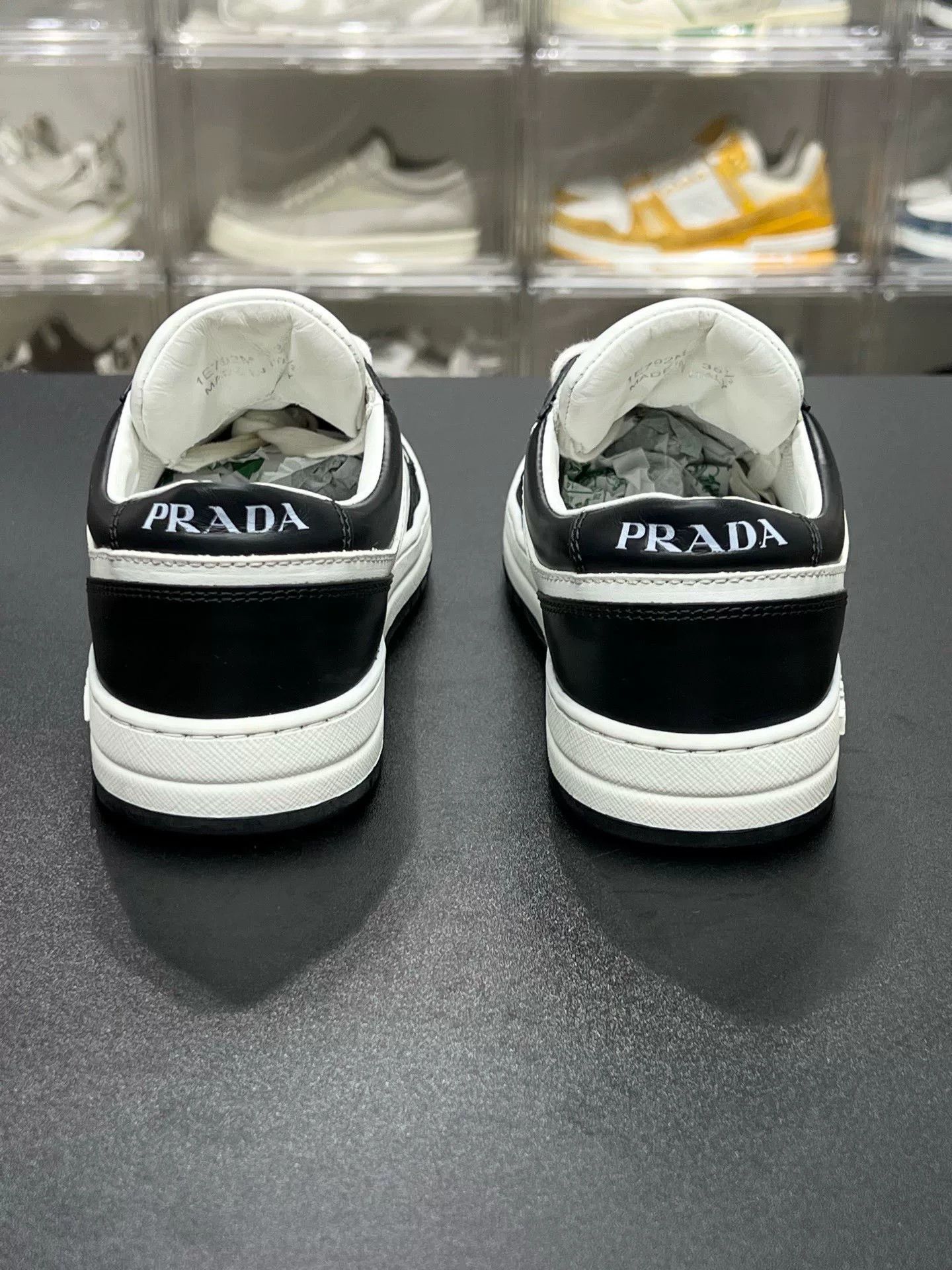 Prada Prada Black Designer Casual Streetwear Size US S / EU 44-46 / 1 - 6 Thumbnail