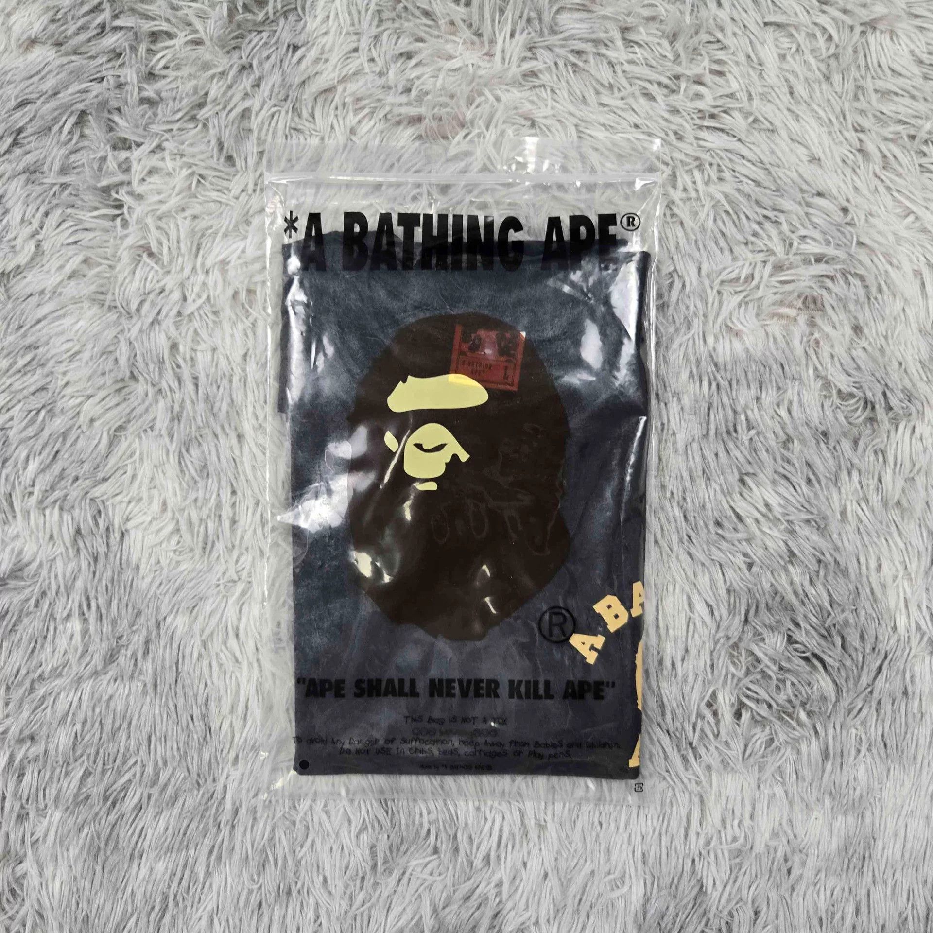 Bape Bape Yellow Designer Casual Streetwear Size US L / EU 52-54 / 3 - 7 Thumbnail