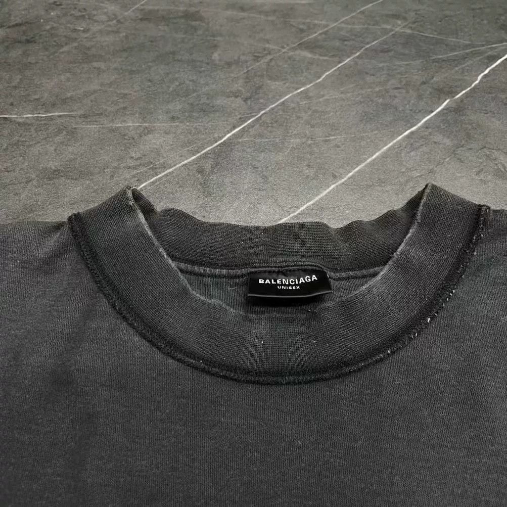 Balenciaga Balenciaga T-Shirt Casual Short Sleeve Size US S / EU 44-46 / 1 - 3 Thumbnail