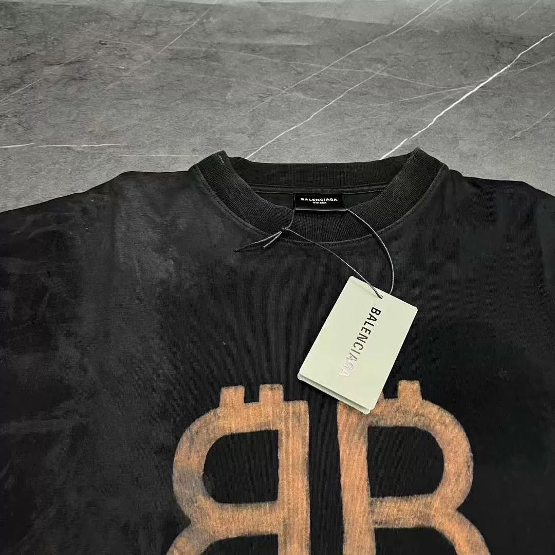 Balenciaga Balenciaga T-Shirt Casual Short Sleeve Size US S / EU 44-46 / 1 - 6 Thumbnail