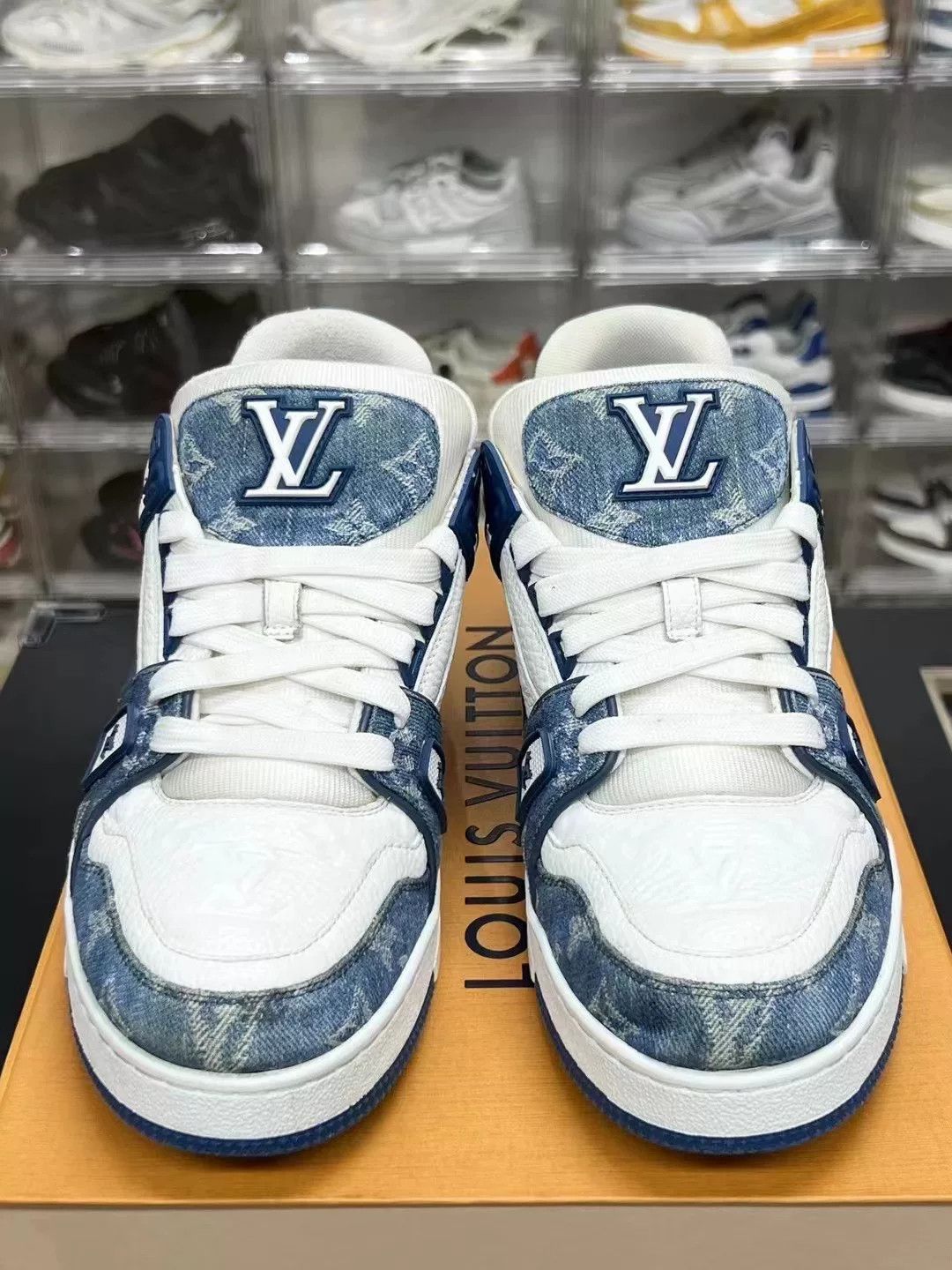 Louis Vuitton Louis Vuitton Blue Denim Designer Size US 36 / EU 52 - 2 Thumbnail