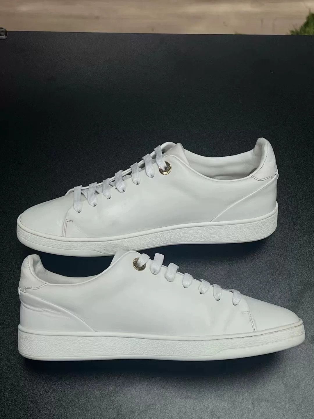 Louis Vuitton Louis Vuitton White Shoes Low Top Size US 10 / EU 43 - 5 Thumbnail