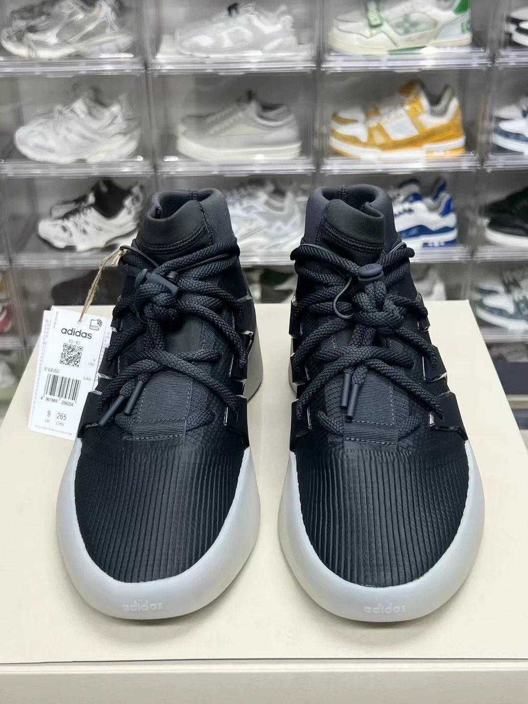 Adidas Adidas Black Designer Casual Streetwear Size US 10 / EU 43 - 2 Thumbnail