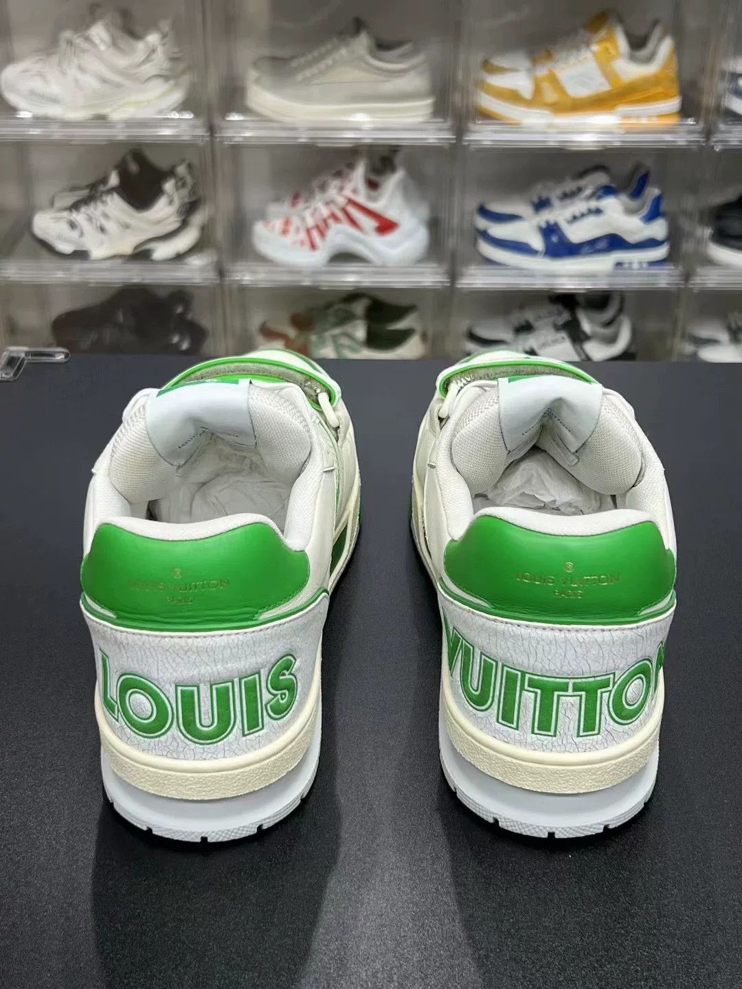 Louis Vuitton Louis Vuitton Green Velcro Designer Size US S / EU 44-46 / 1 - 7 Thumbnail
