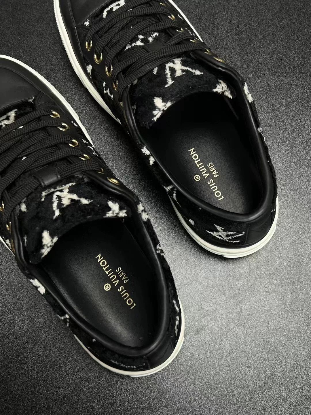 Louis Vuitton Louis Vuitton Black Shoes Low Top Size US 5 / IT 35 - 4 Thumbnail