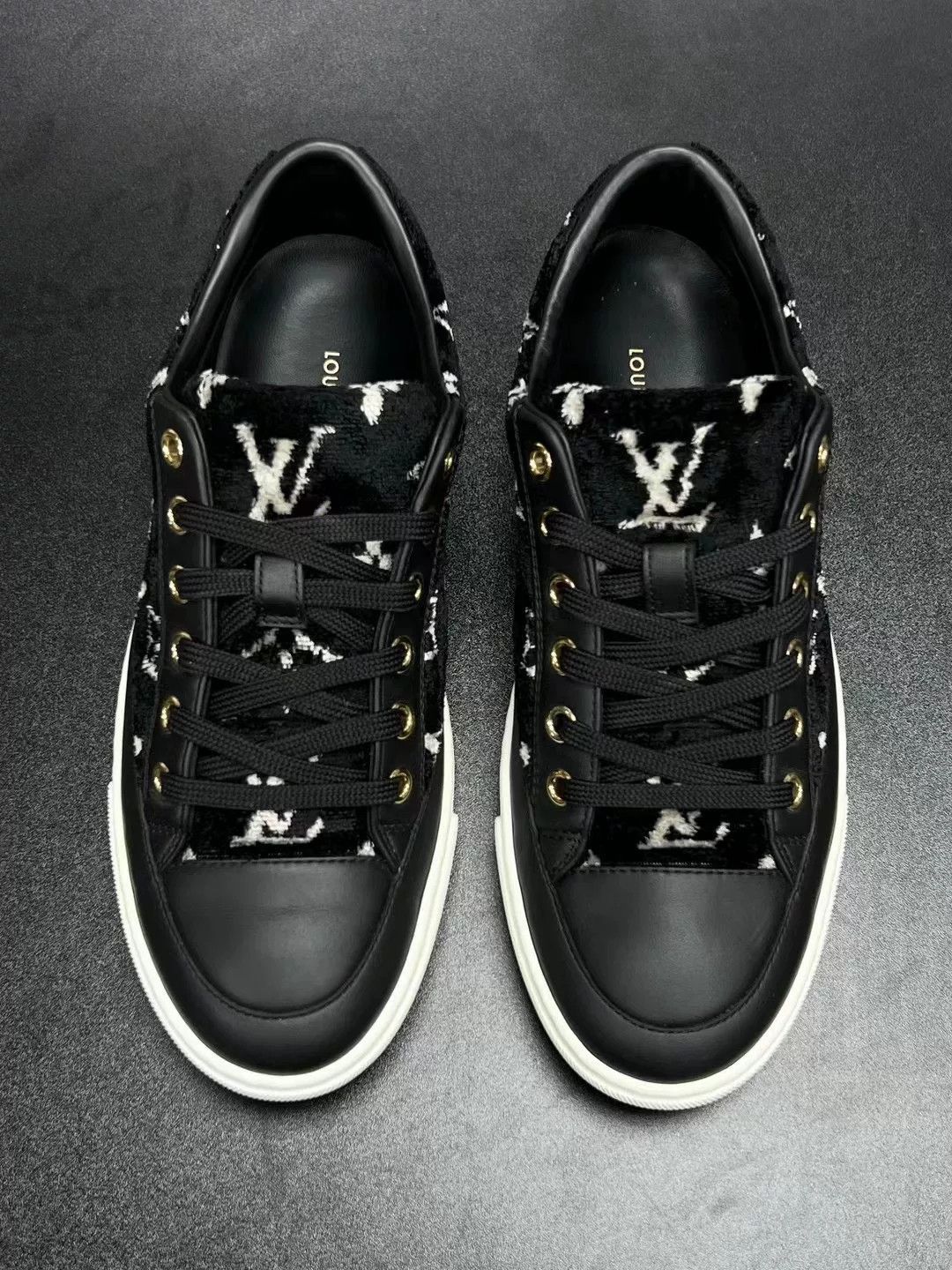 Louis Vuitton Louis Vuitton Black Shoes Low Top Size US 5 / IT 35 - 3 Thumbnail