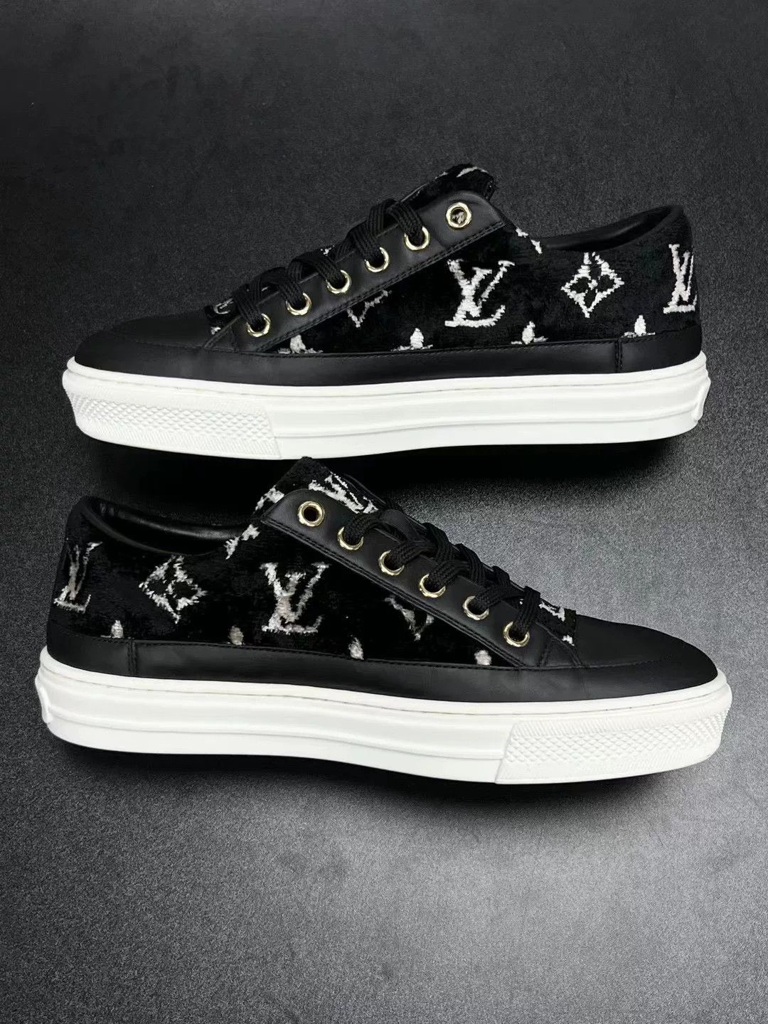 Louis Vuitton Louis Vuitton Black Shoes Low Top Size US 5 / IT 35 - 6 Thumbnail
