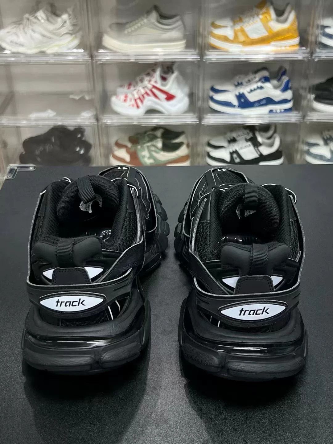 Balenciaga Balenciaga Black Designer Casual Size US S / EU 44-46 / 1 - 7 Thumbnail