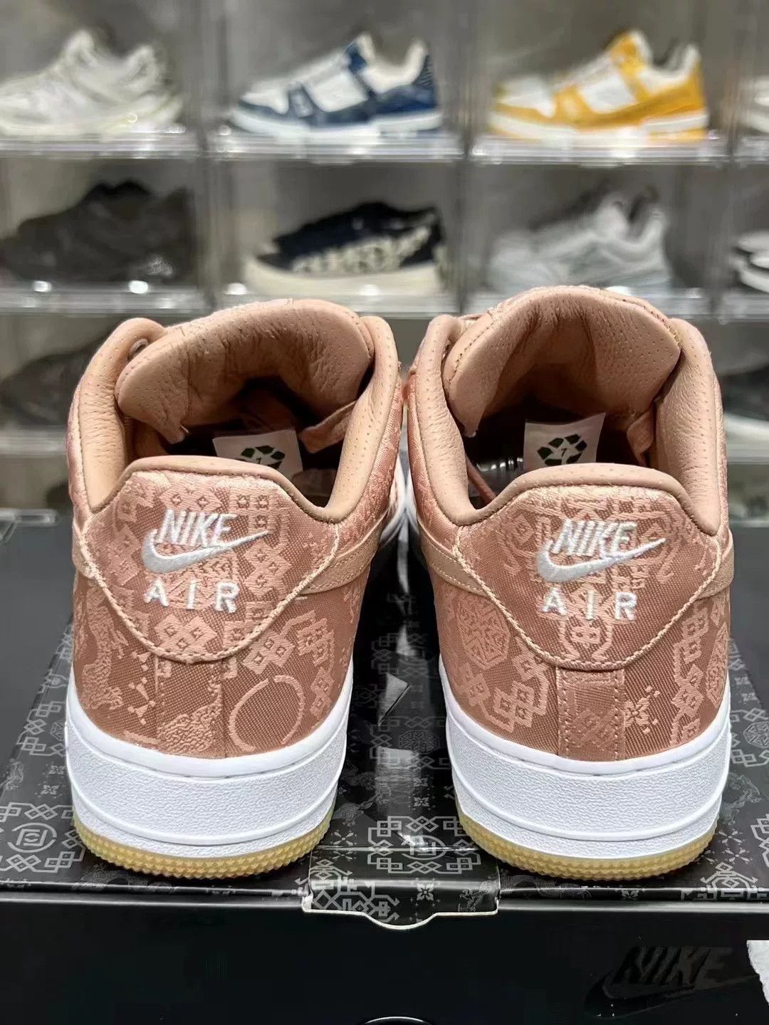 Nike Nike Pink Designer Casual Streetwear Size US S / EU 44-46 / 1 - 6 Thumbnail