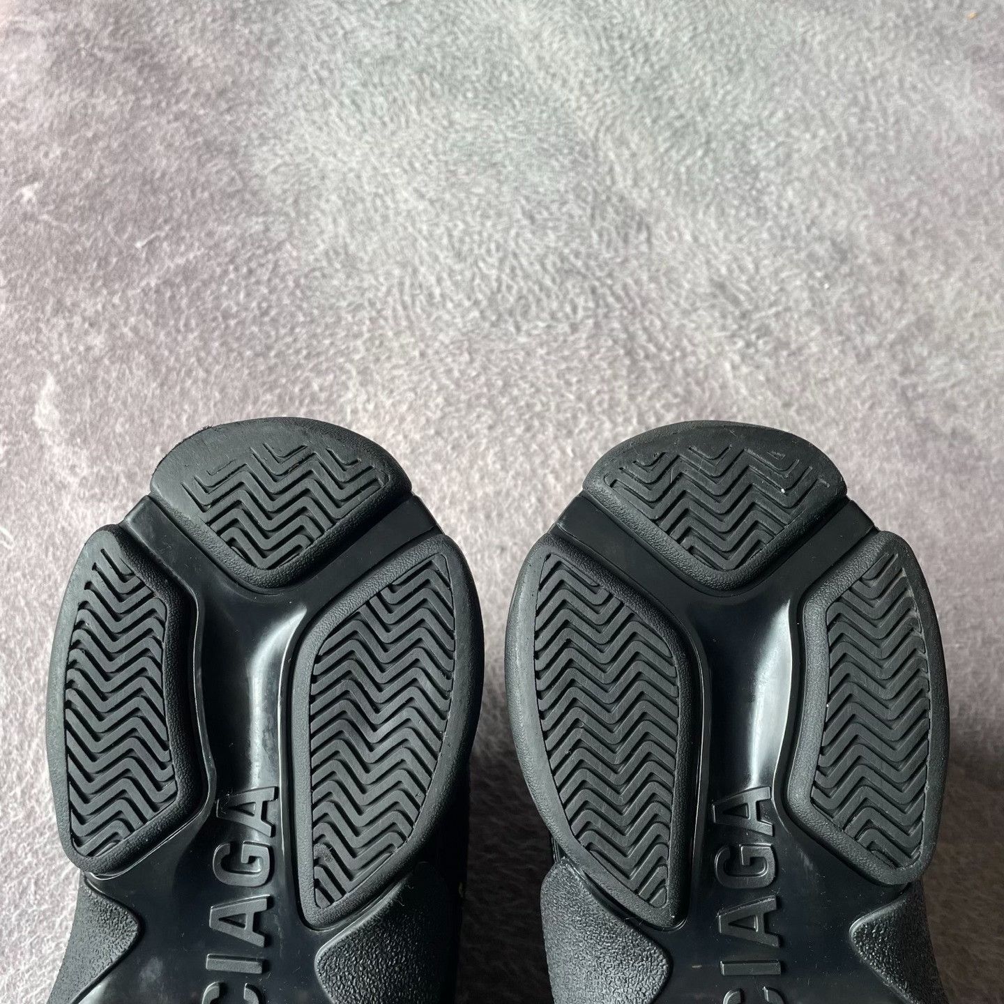 Balenciaga Balenciaga Black Lowtop Sneakers S Men Size US 10 / EU 43 - 5 Thumbnail