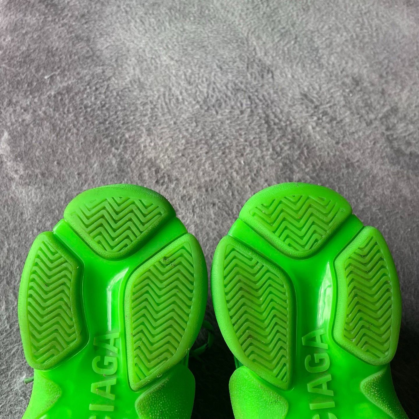 Balenciaga Balenciaga Green Lowtop Sneakers S Women Size US 6 / IT 36 - 5 Thumbnail