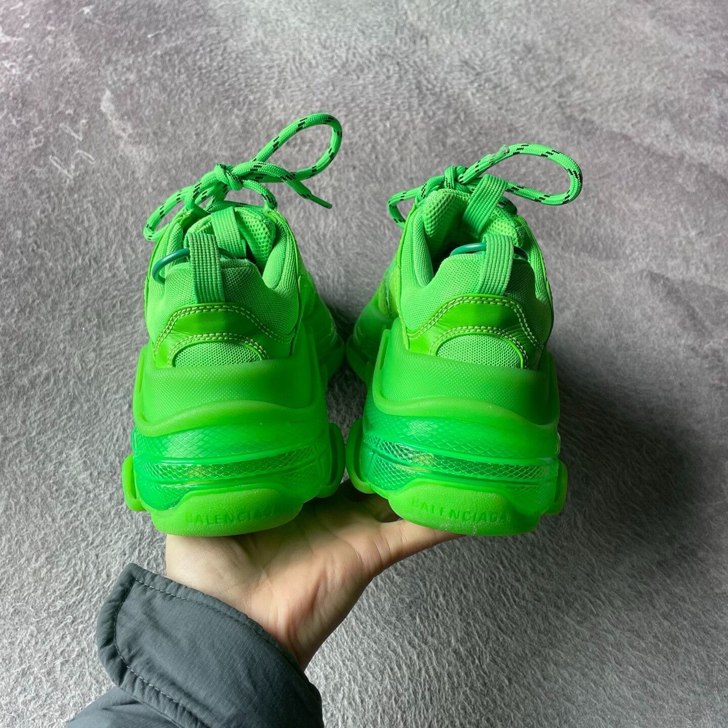Balenciaga Balenciaga Green Lowtop Sneakers S Women Size US 6 / IT 36 - 3 Thumbnail