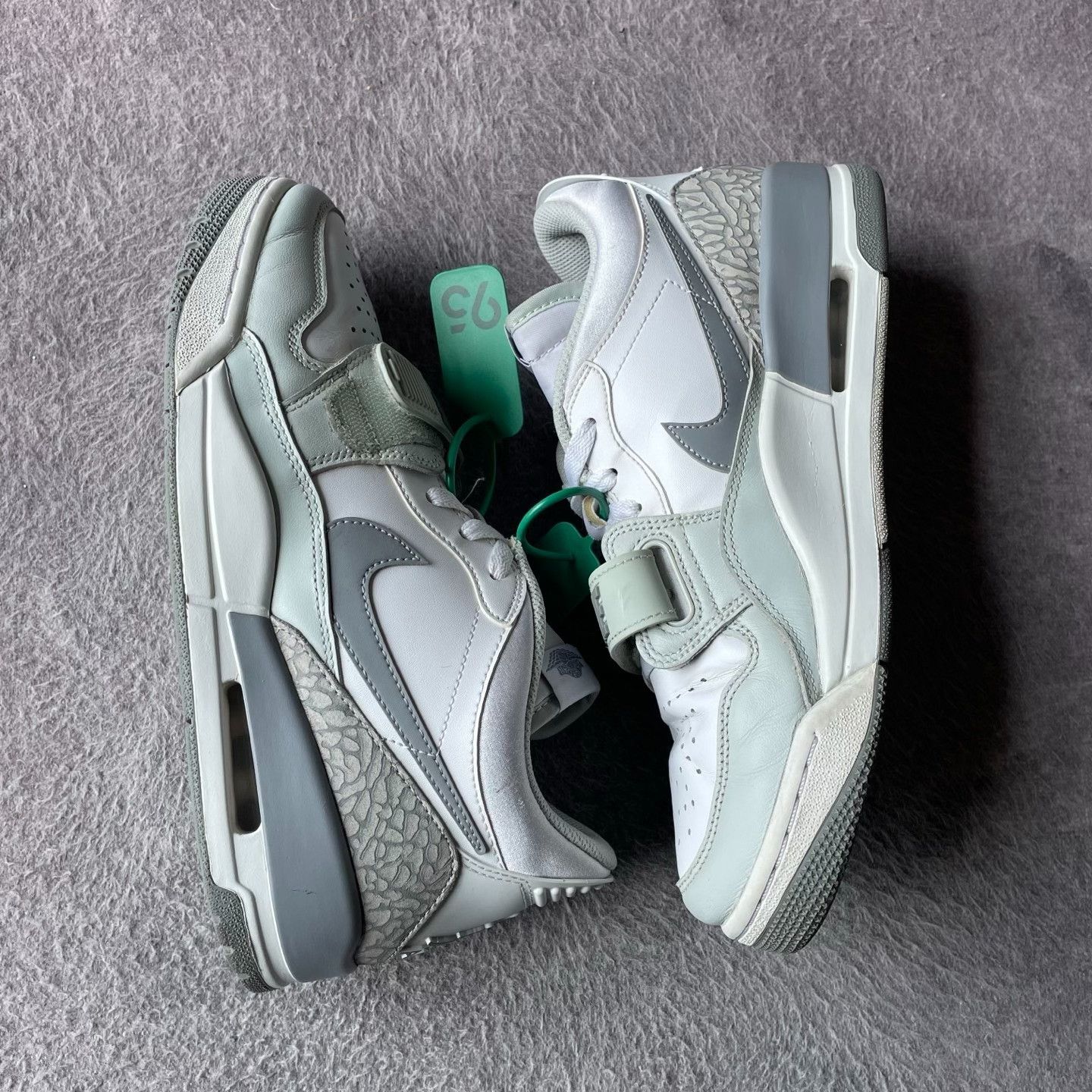 Nike Nike White Lowtop Sneakers 42 Men Size US 9 / EU 42 - 6 Thumbnail