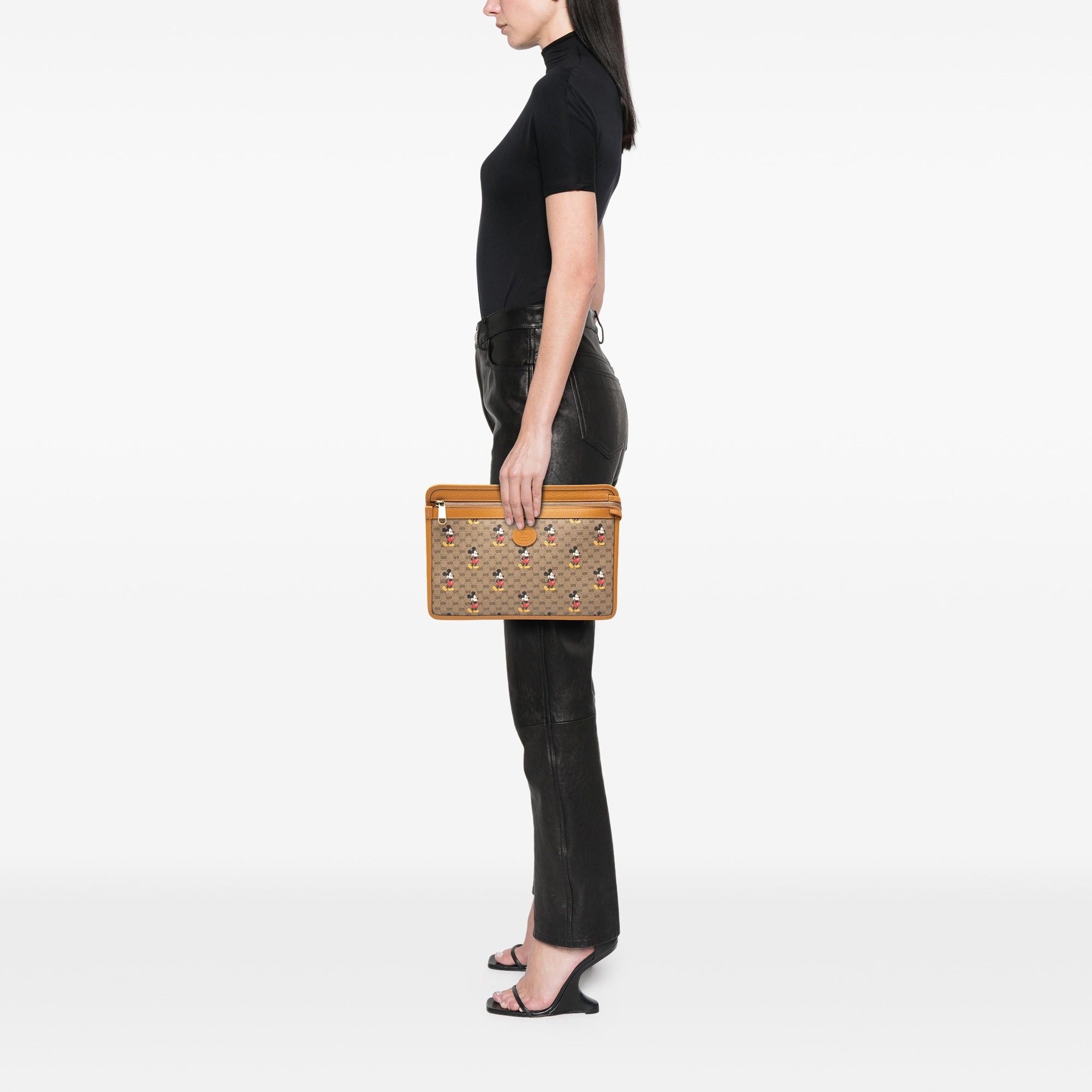 Gucci Disney Micro GG Supreme Mickey Mouse Clutch Size ONE SIZE - 10 Thumbnail